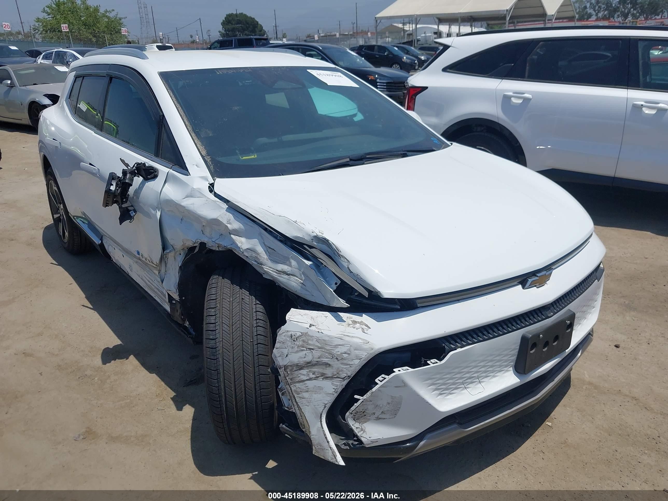 2024 Chevrolet Equinox EV LT, VIN 3GN7DLRR6RS263385 — Side