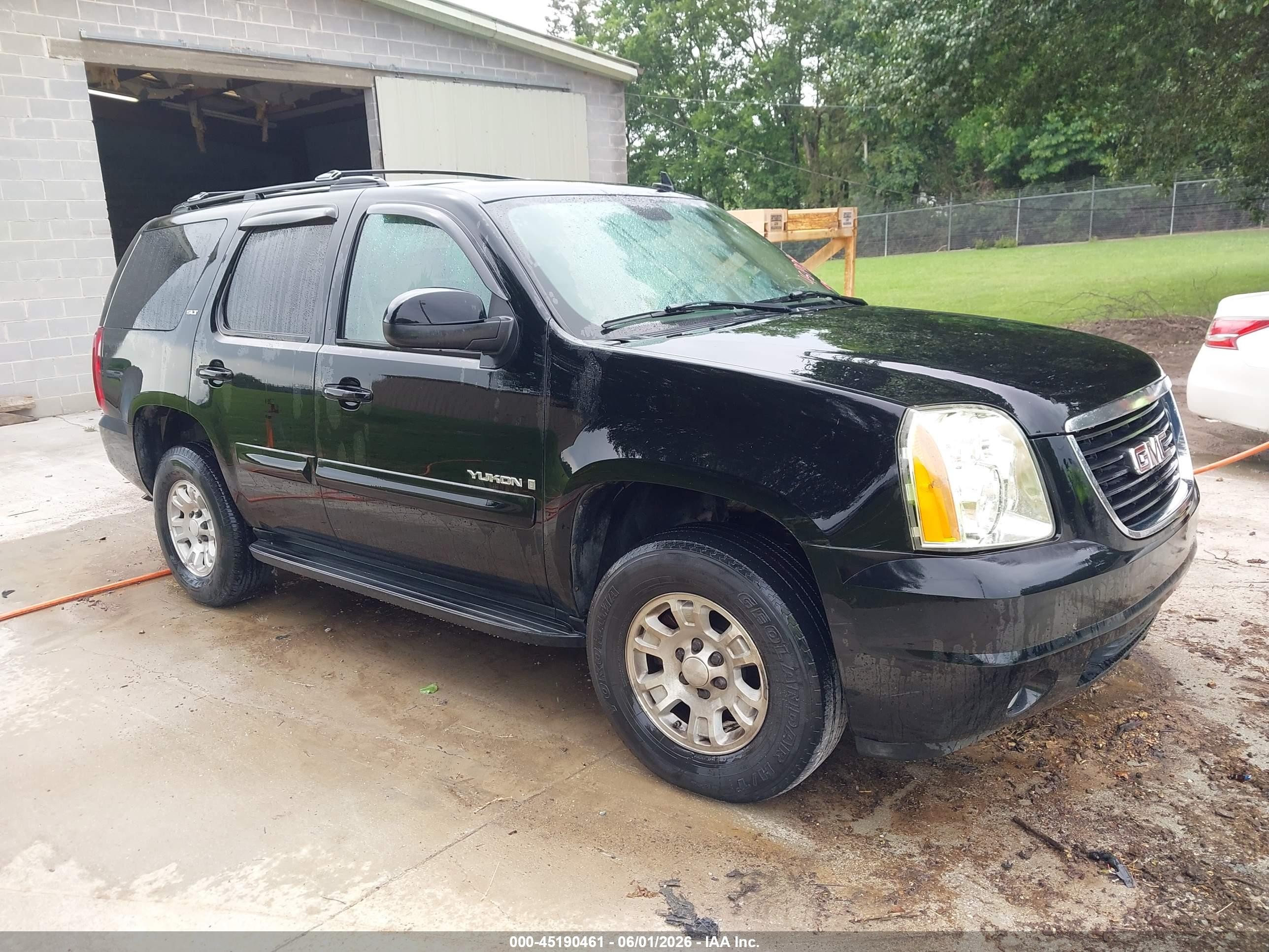 2007 GMC Yukon SLT, VIN 1GKFK130X7R126365 — Normal wear