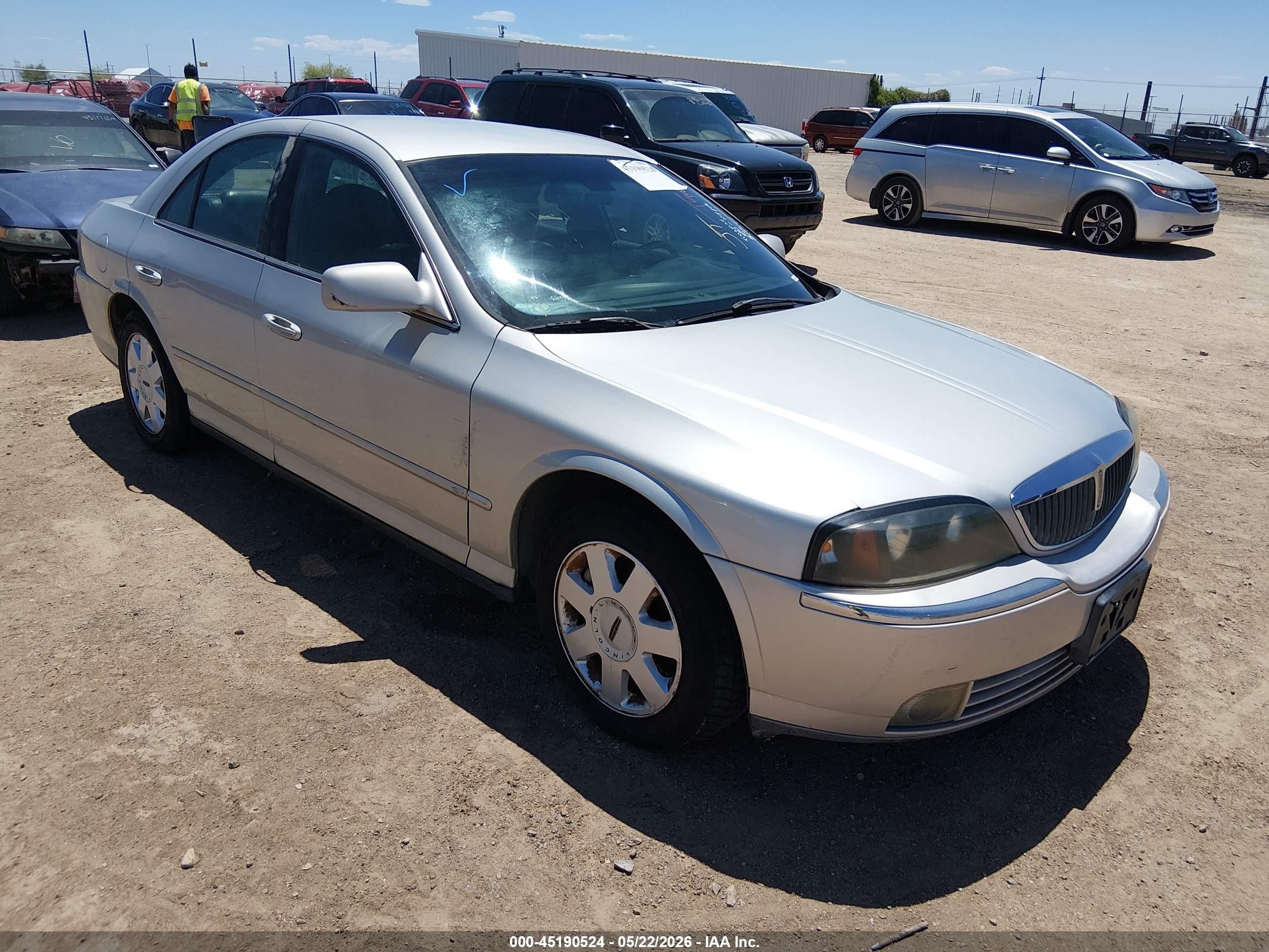 2004 Lincoln LS Luxury, VIN 1LNHM86S84Y658490 — Зад