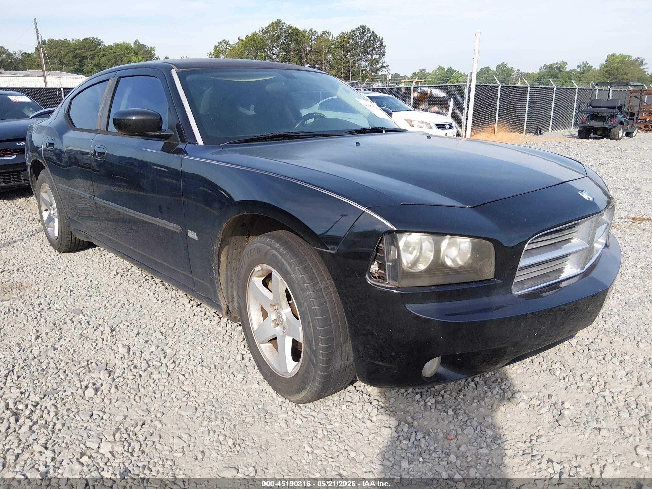 2010 Dodge Charger SXT, VIN 2B3CA3CV4AH277011 — Side