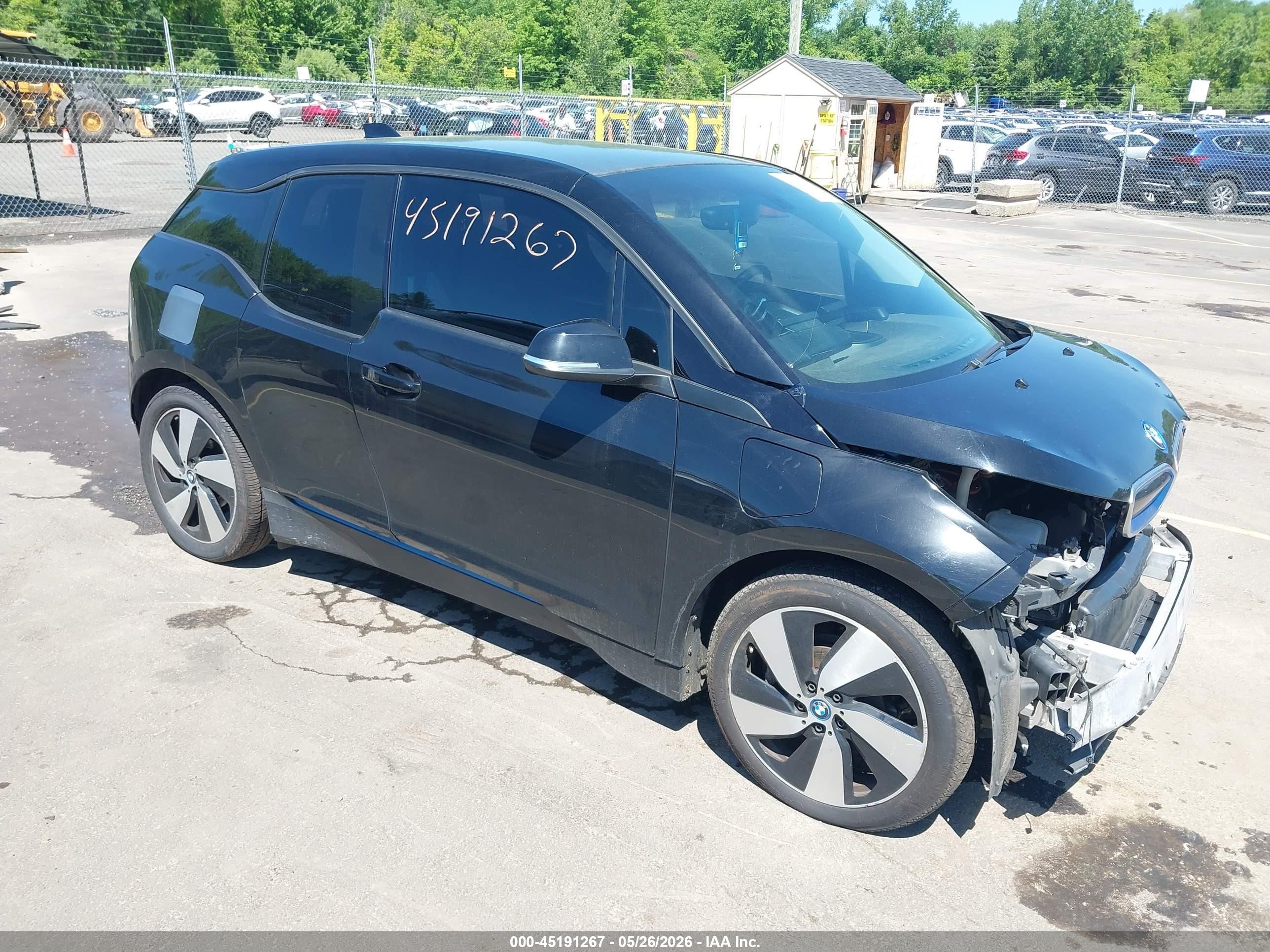 2017 BMW i3, VIN WBY1Z8C33HV893826 — Перед