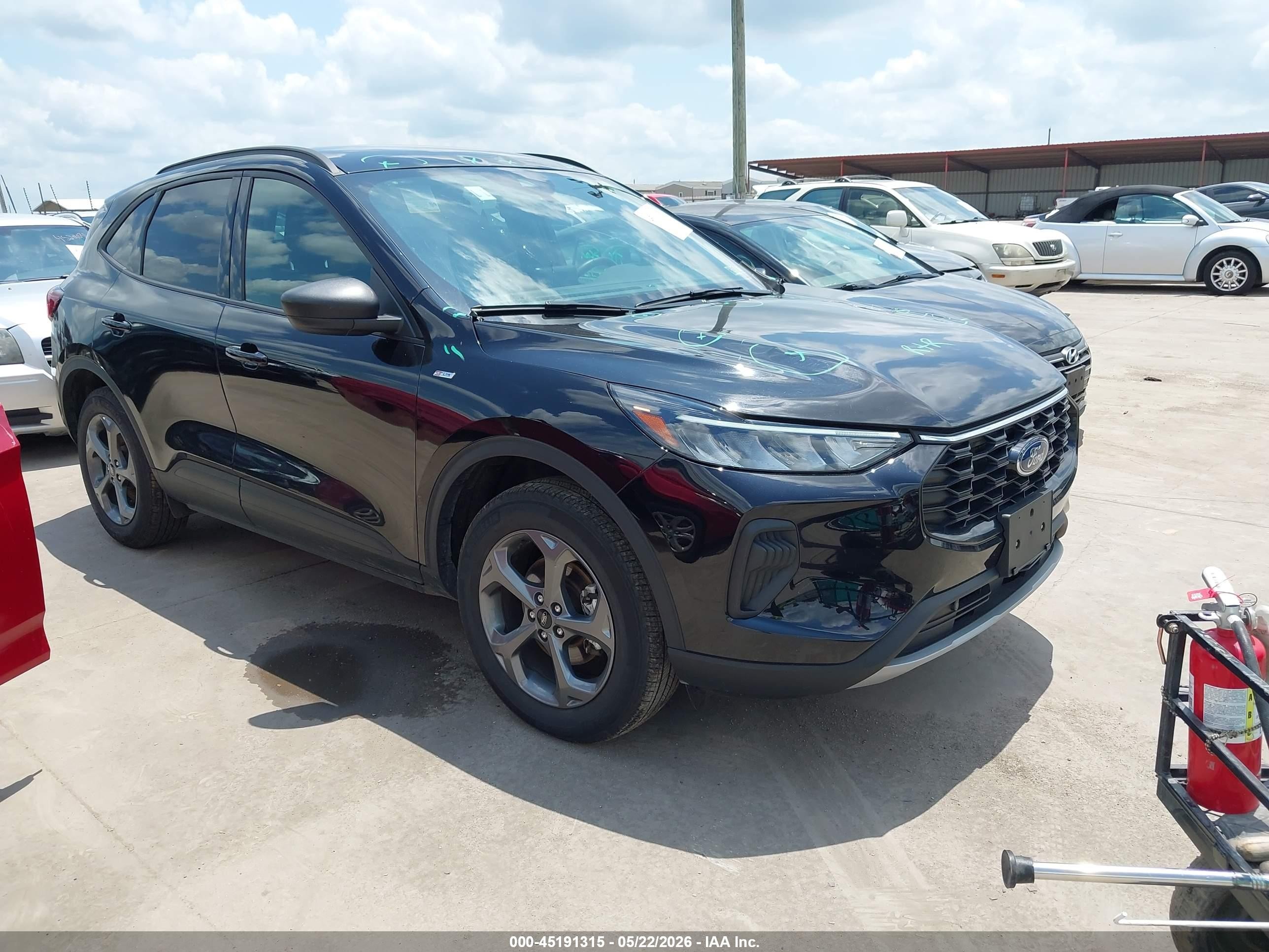 2025 Ford Escape ST-Line, VIN 1FMCU9MN3SUA10878 — Front end