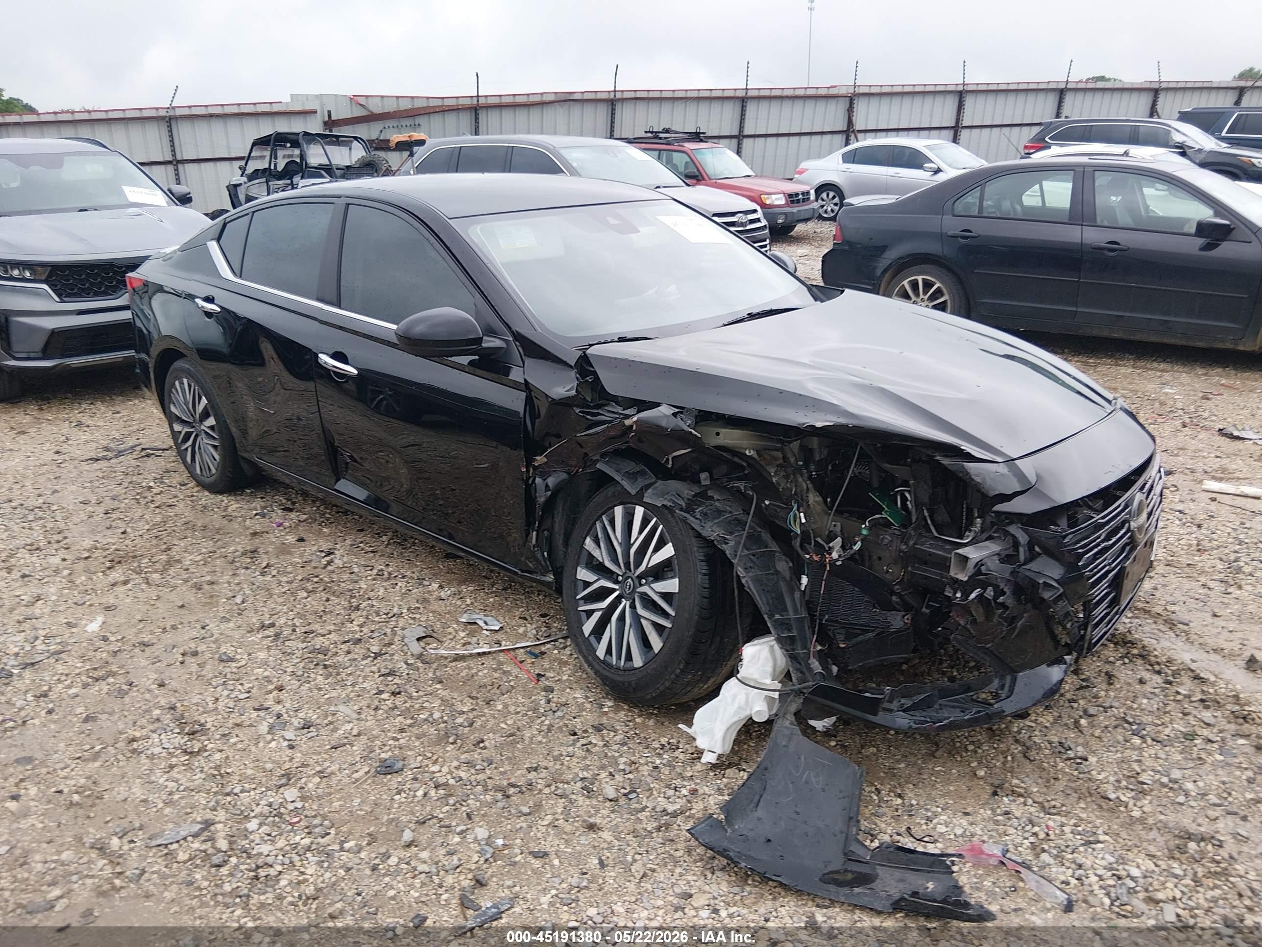 2023 Nissan Altima SV, VIN 1N4BL4DV2PN424134 — Front end