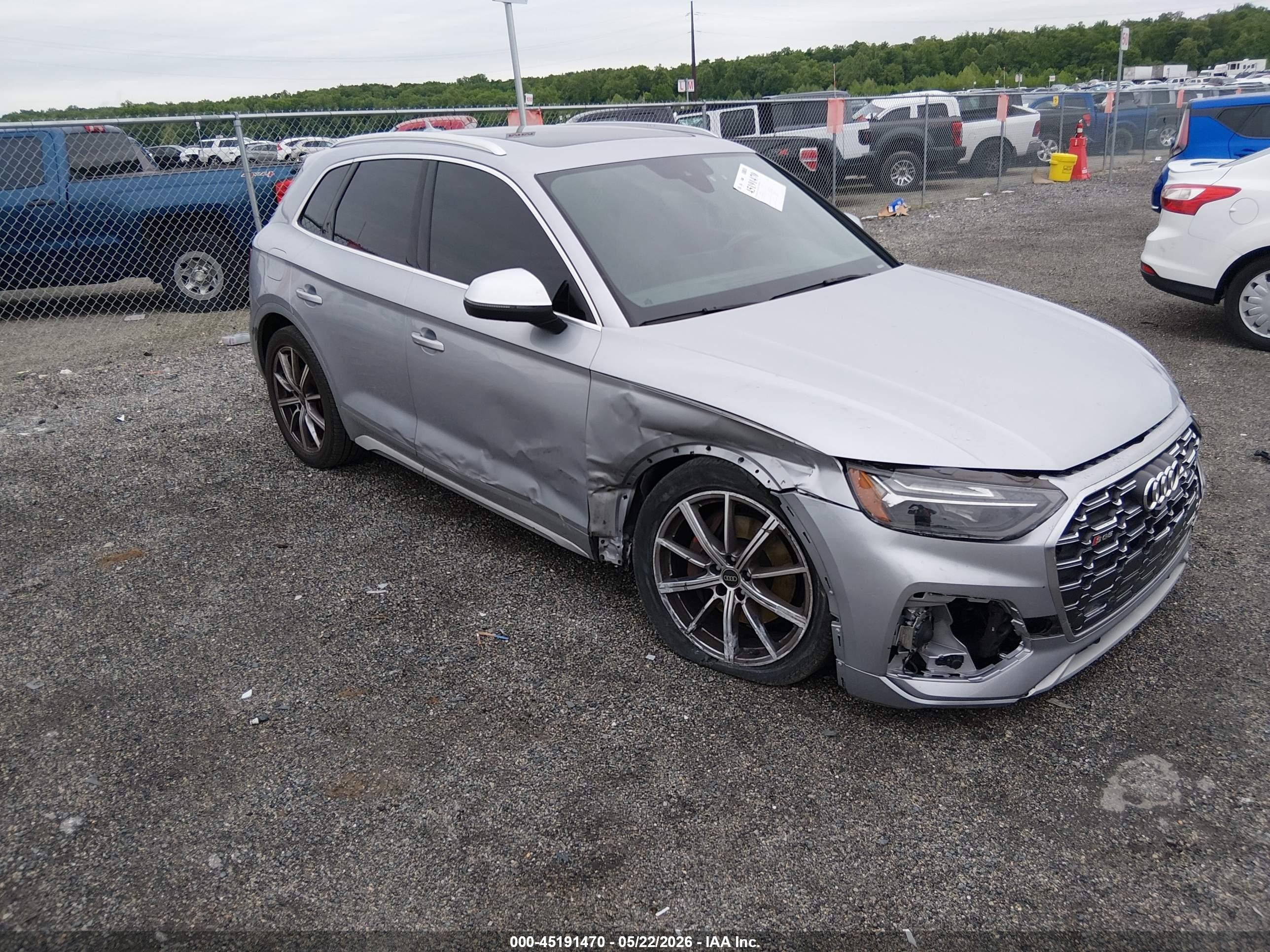 2023 Audi SQ5 Premium Plus, VIN WA1B4AFY9P2006758 — Перед