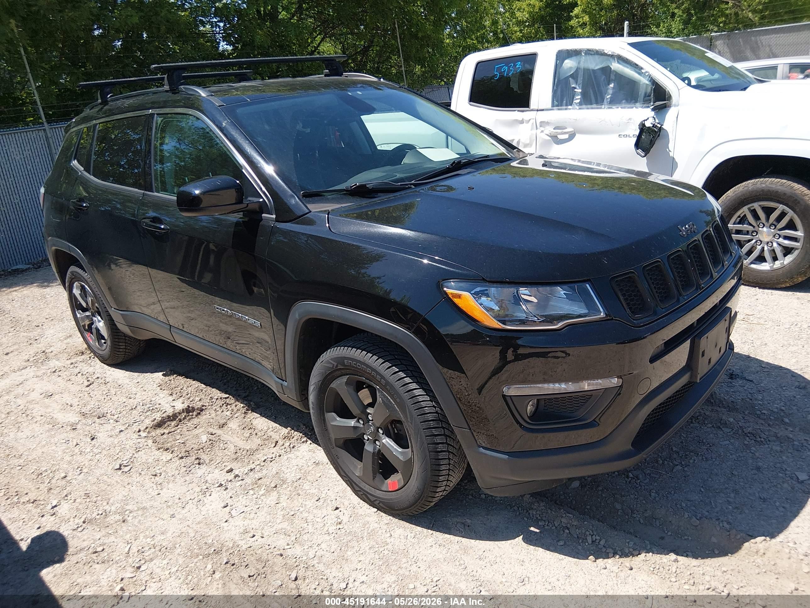 2018 Jeep Compass Latitude, VIN 3C4NJDBB7JT151060 — Hail