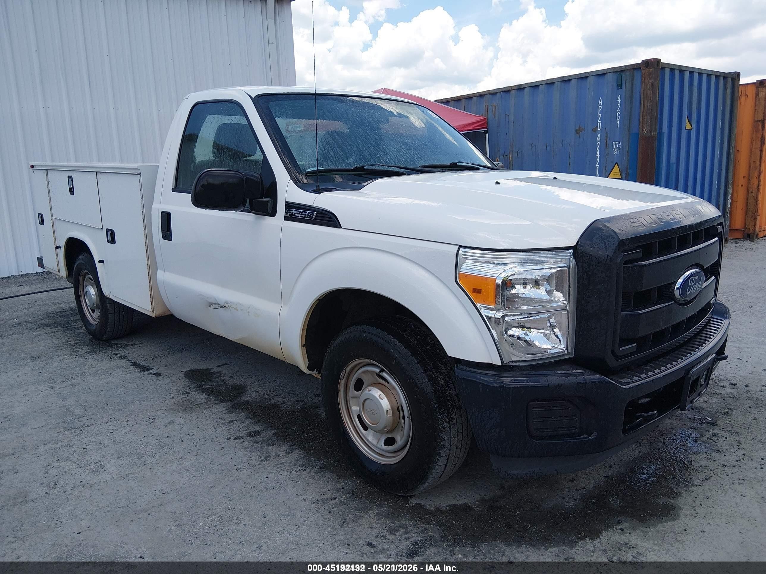2016 Ford F-250 XL, VIN 1FDBF2A62GED31130 — Side