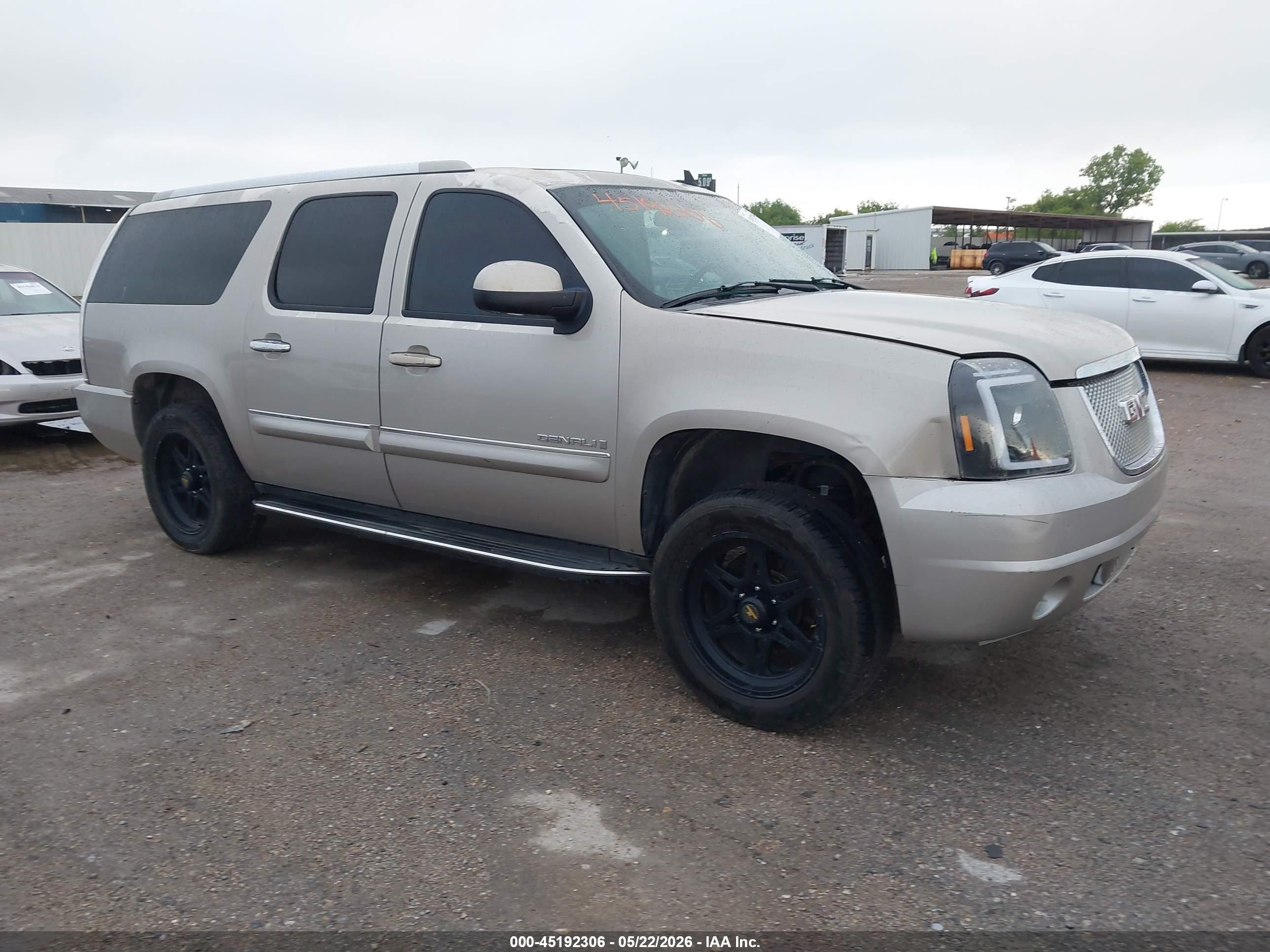 2007 GMC Yukon XL, VIN 1GKFK66837J350316 — Rear end