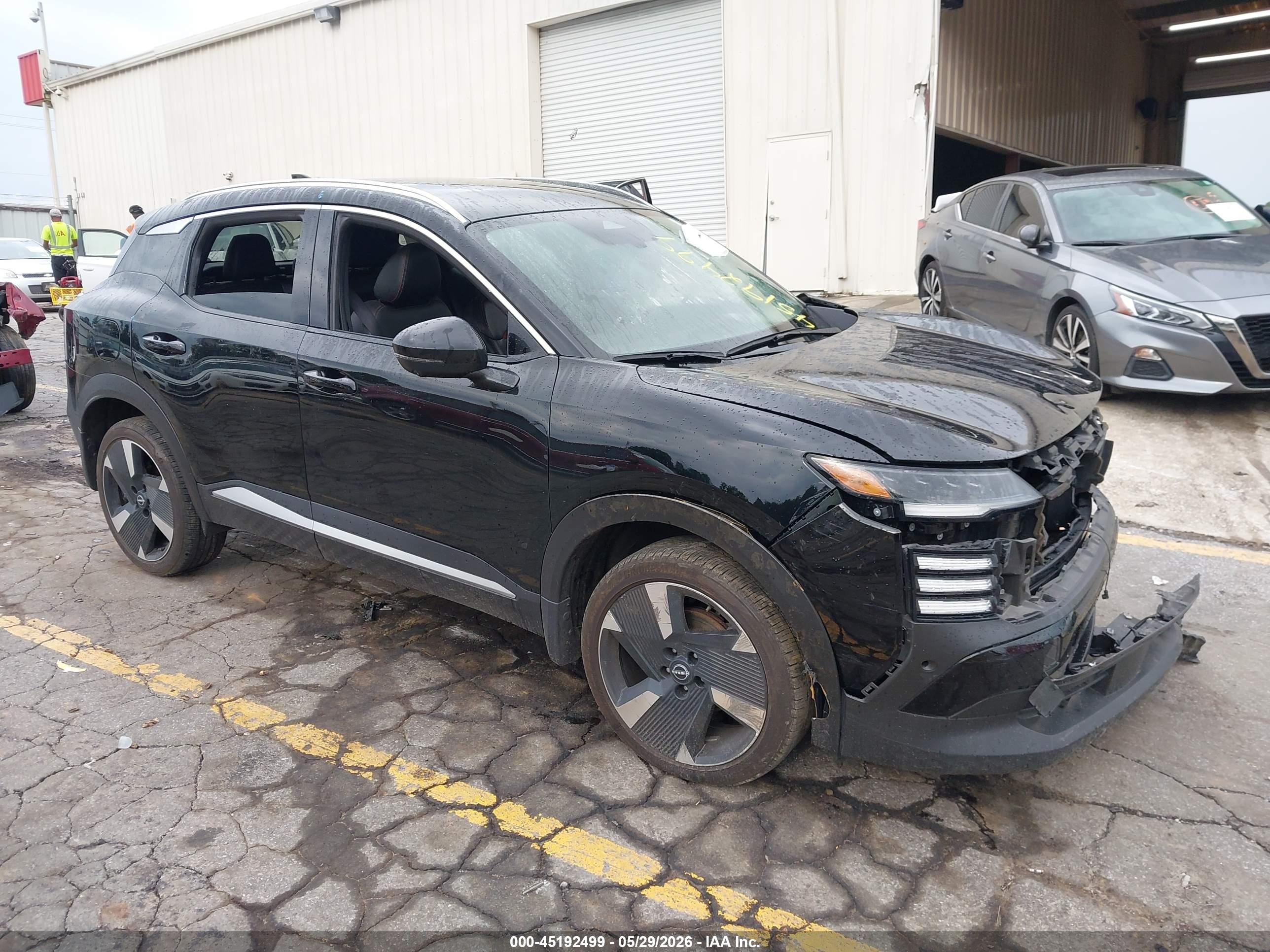 2025 Nissan Kicks SR, VIN 3N8AP6DA9SL311880 — Side