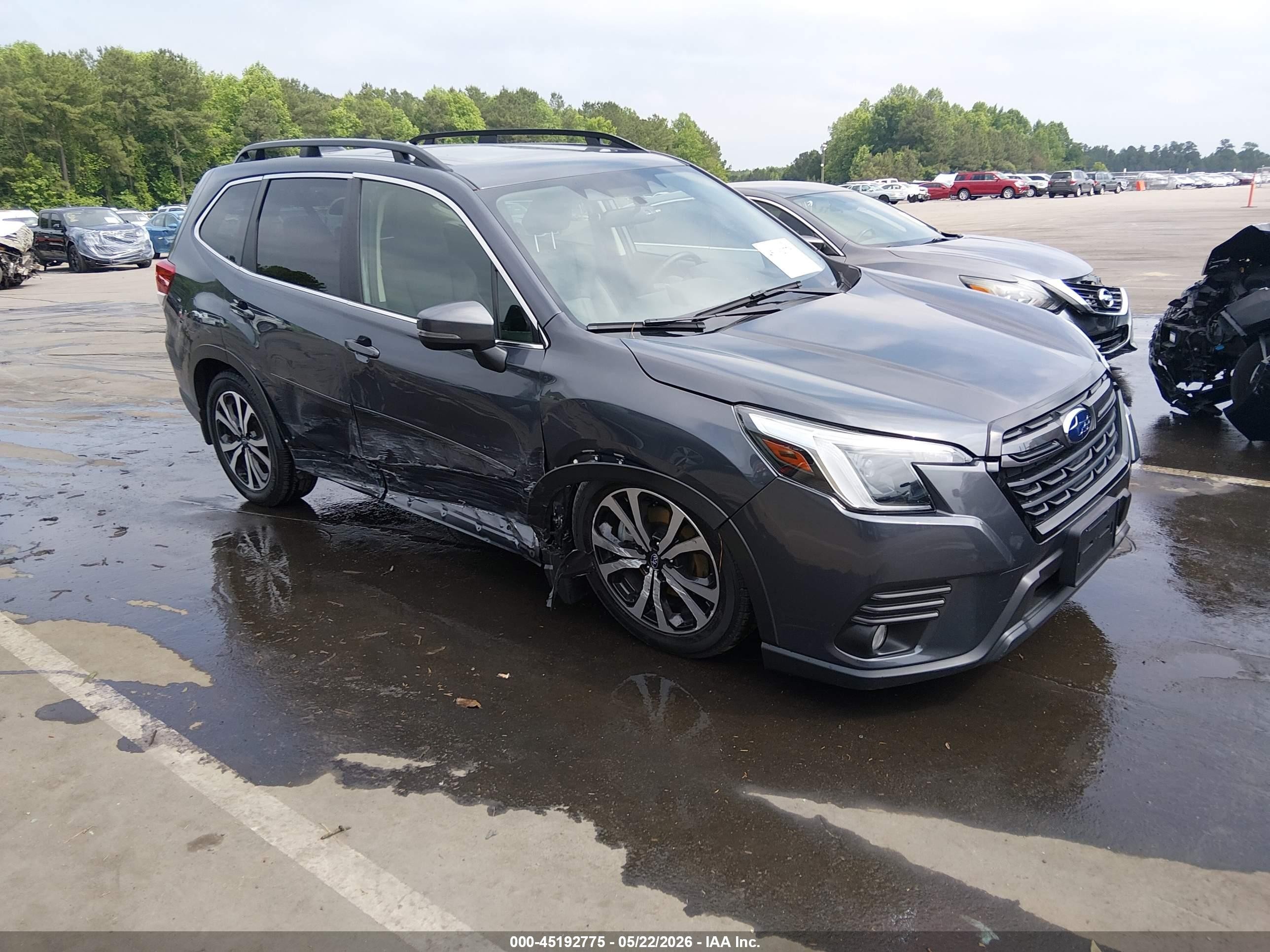 2022 Subaru Forester Limited, VIN JF2SKAPC4NH489795 — Side