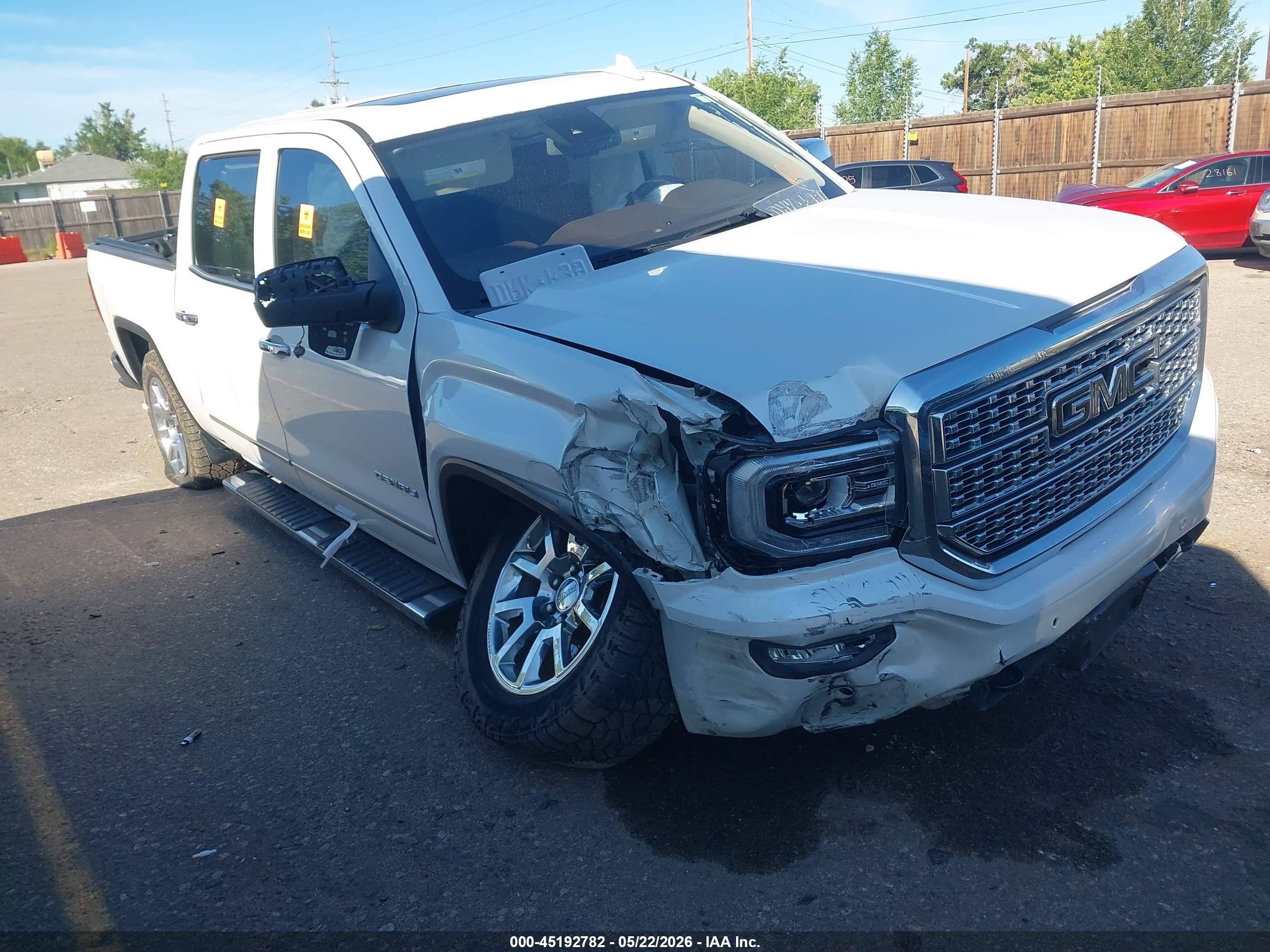 2017 GMC Sierra 1500 Denali, VIN 3GTU2PEC3HG160842 — Перед