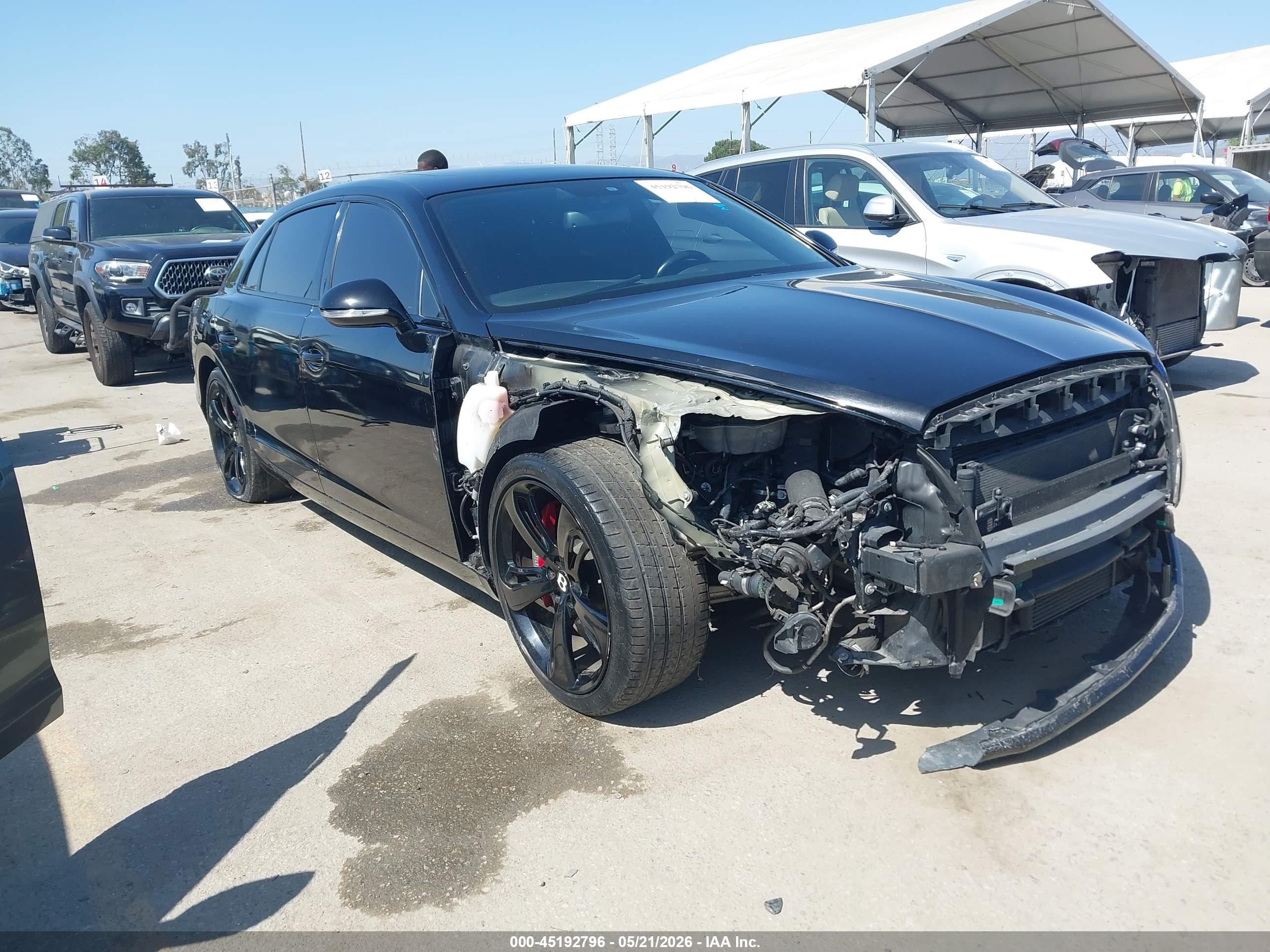 2018 Bentley Flying Spur, VIN SCBEJ9ZA9JC067038 — Front end