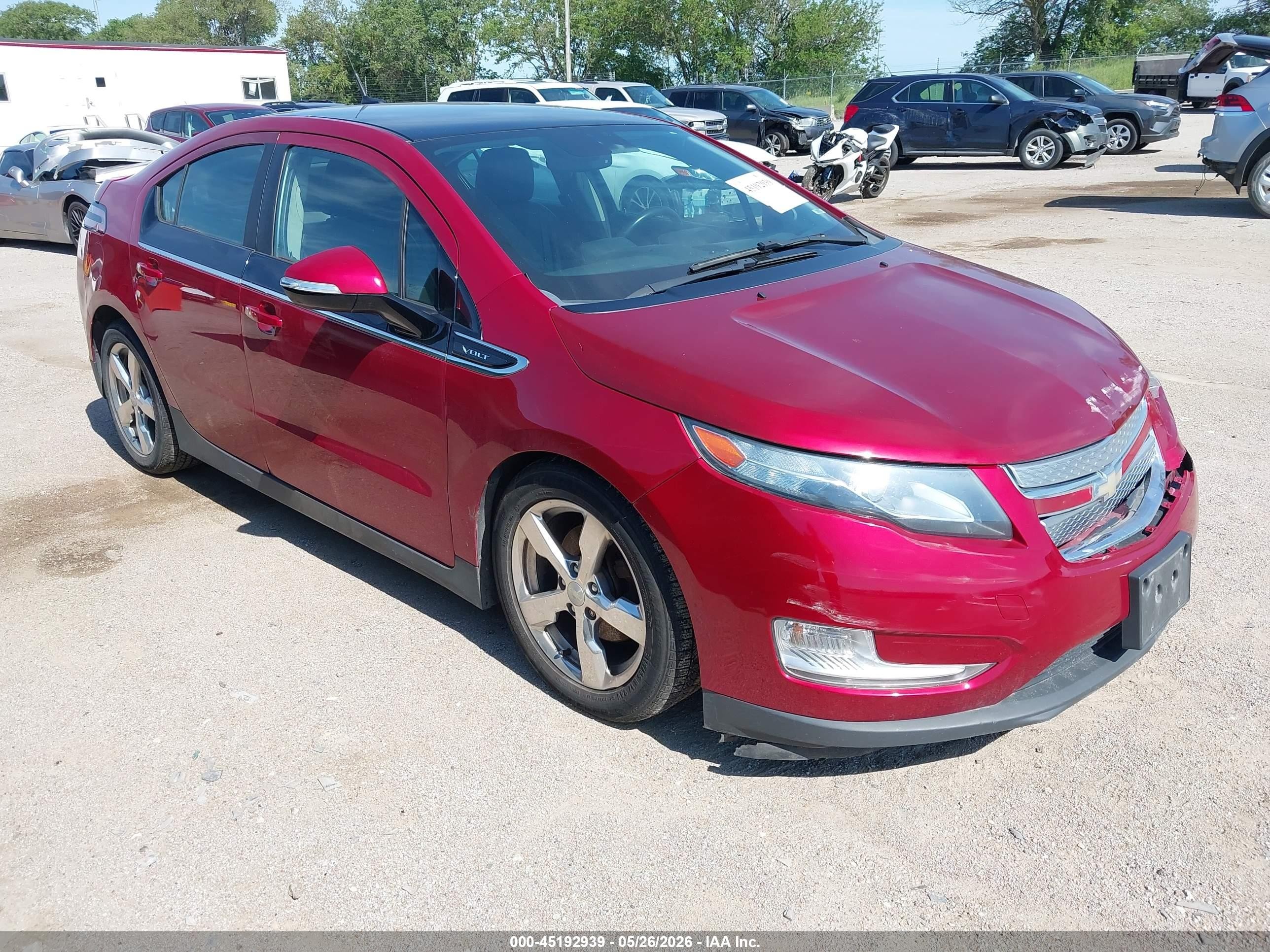 2012 Chevrolet Volt, VIN 1G1RD6E46CU113841 — Front end