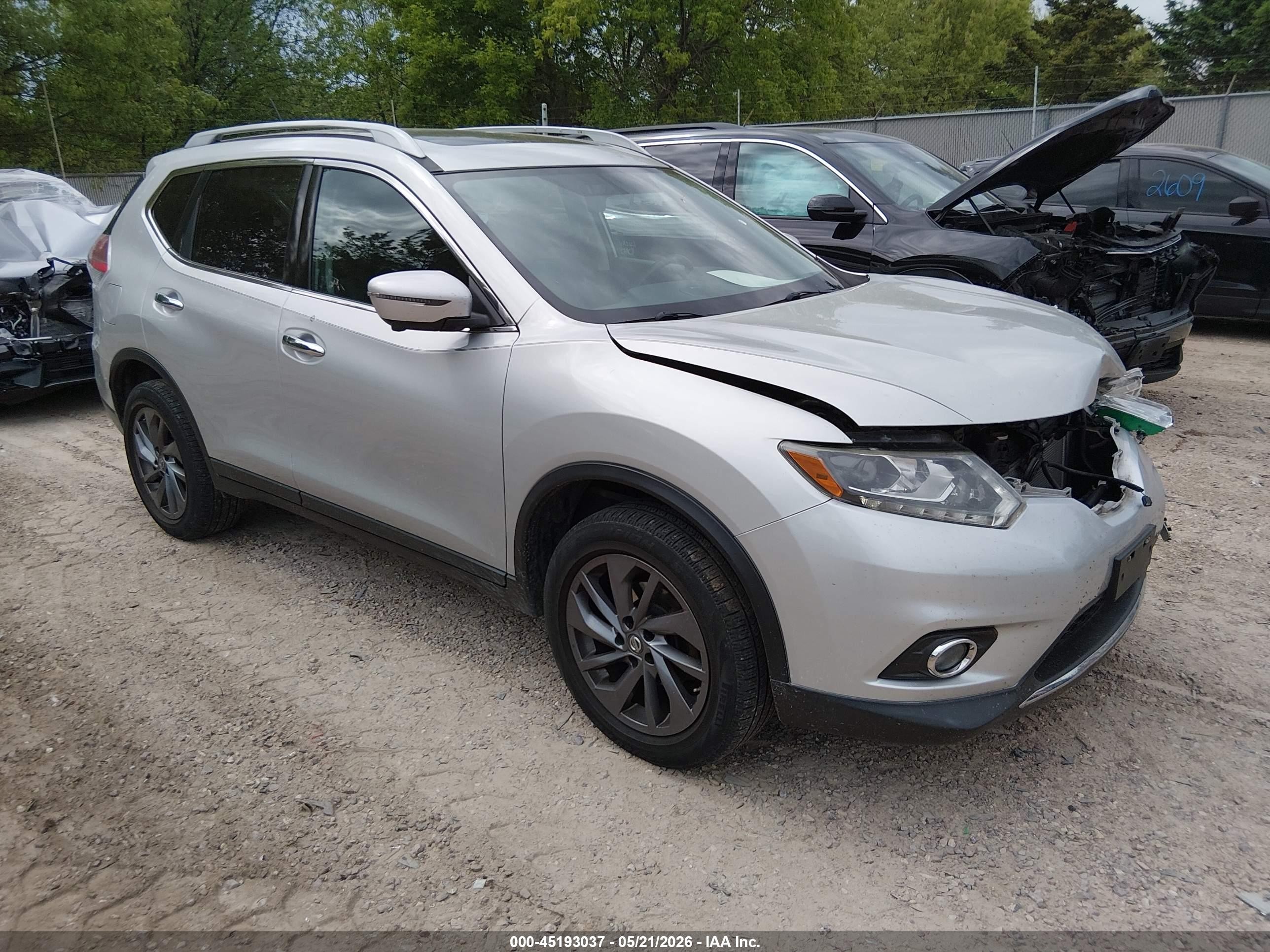 2016 Nissan Rogue S, VIN 5N1AT2MV4GC794826 — Front end