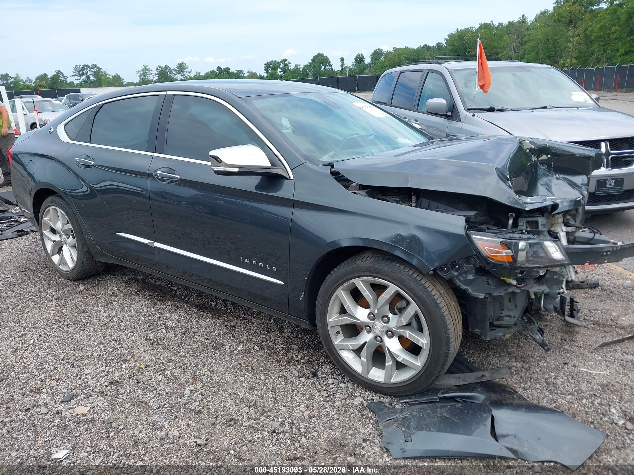 2019 Chevrolet Impala Premier, VIN 2G1105S32K9106685 — Front end
