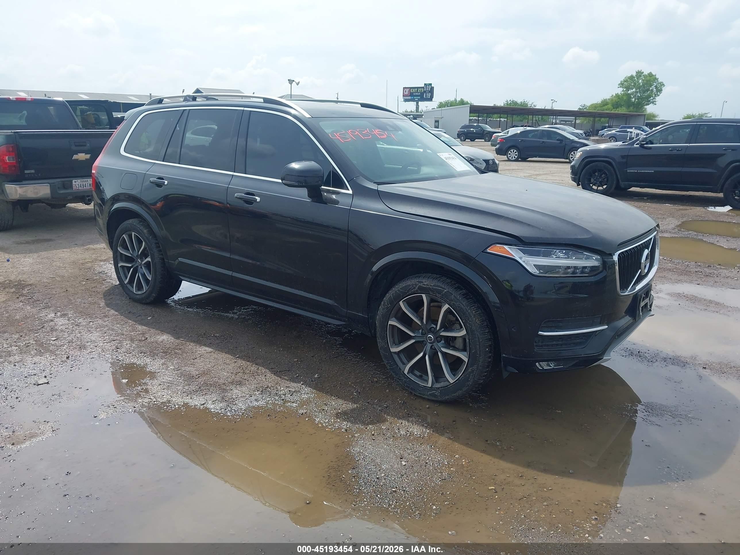 2016 Volvo XC90 T6 Momentum, VIN YV4A22PK5G1017976 — Hail