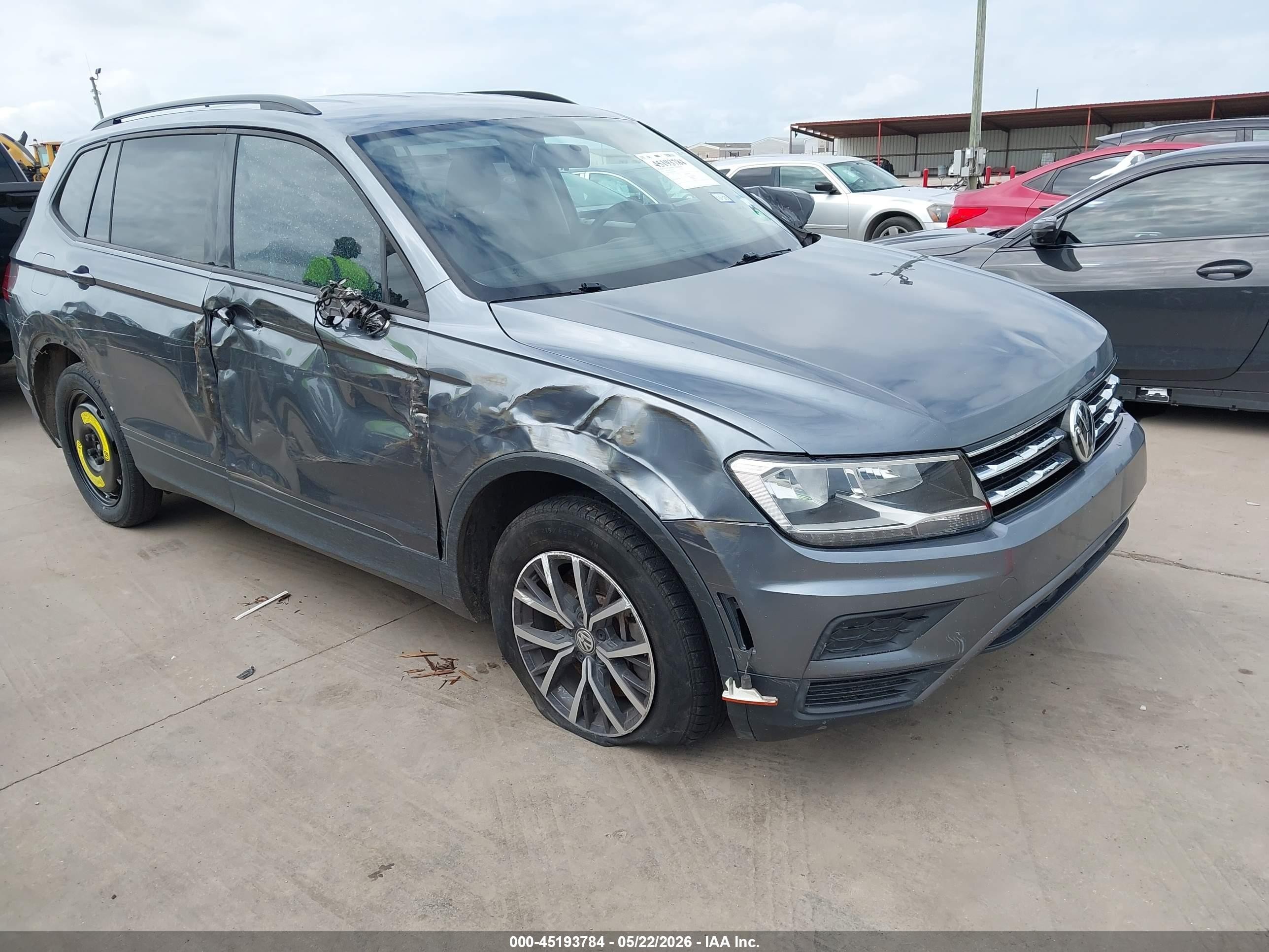 2021 Volkswagen Tiguan S, VIN 3VV1B7AX8MM108454 — Front end