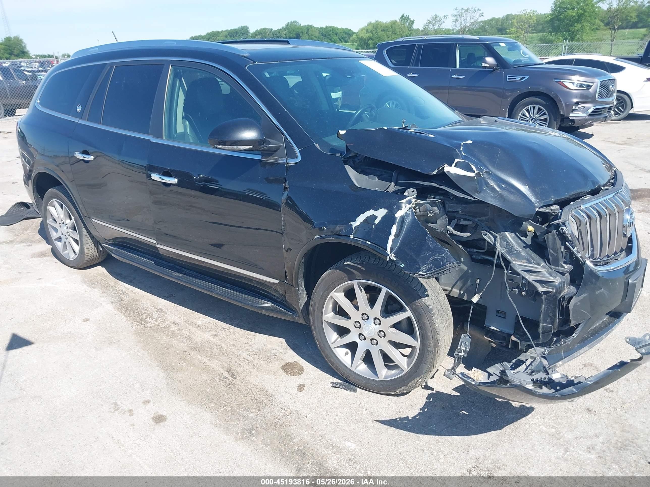 2017 Buick Enclave Leather, VIN 5GAKVBKD6HJ243504 — Перед