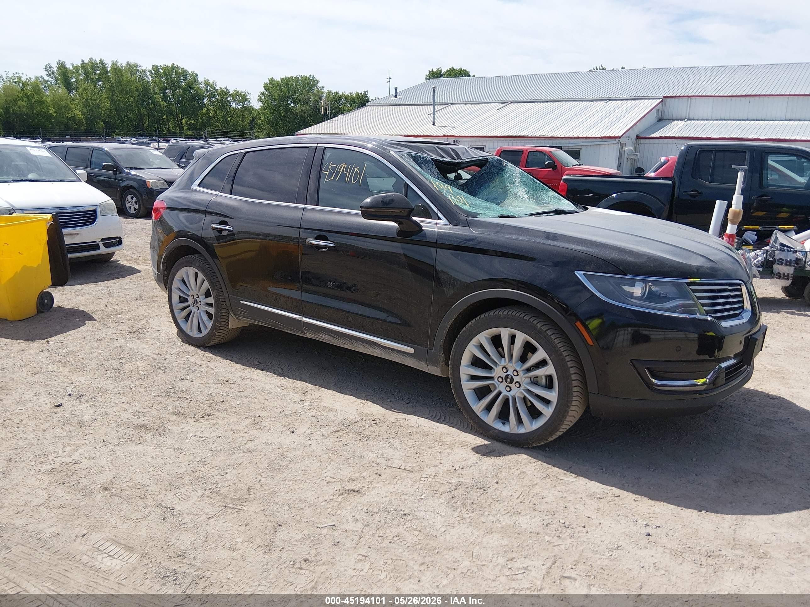 2017 Lincoln MKX Reserve, VIN 2LMPJ8LR0HBL14763 — Roof