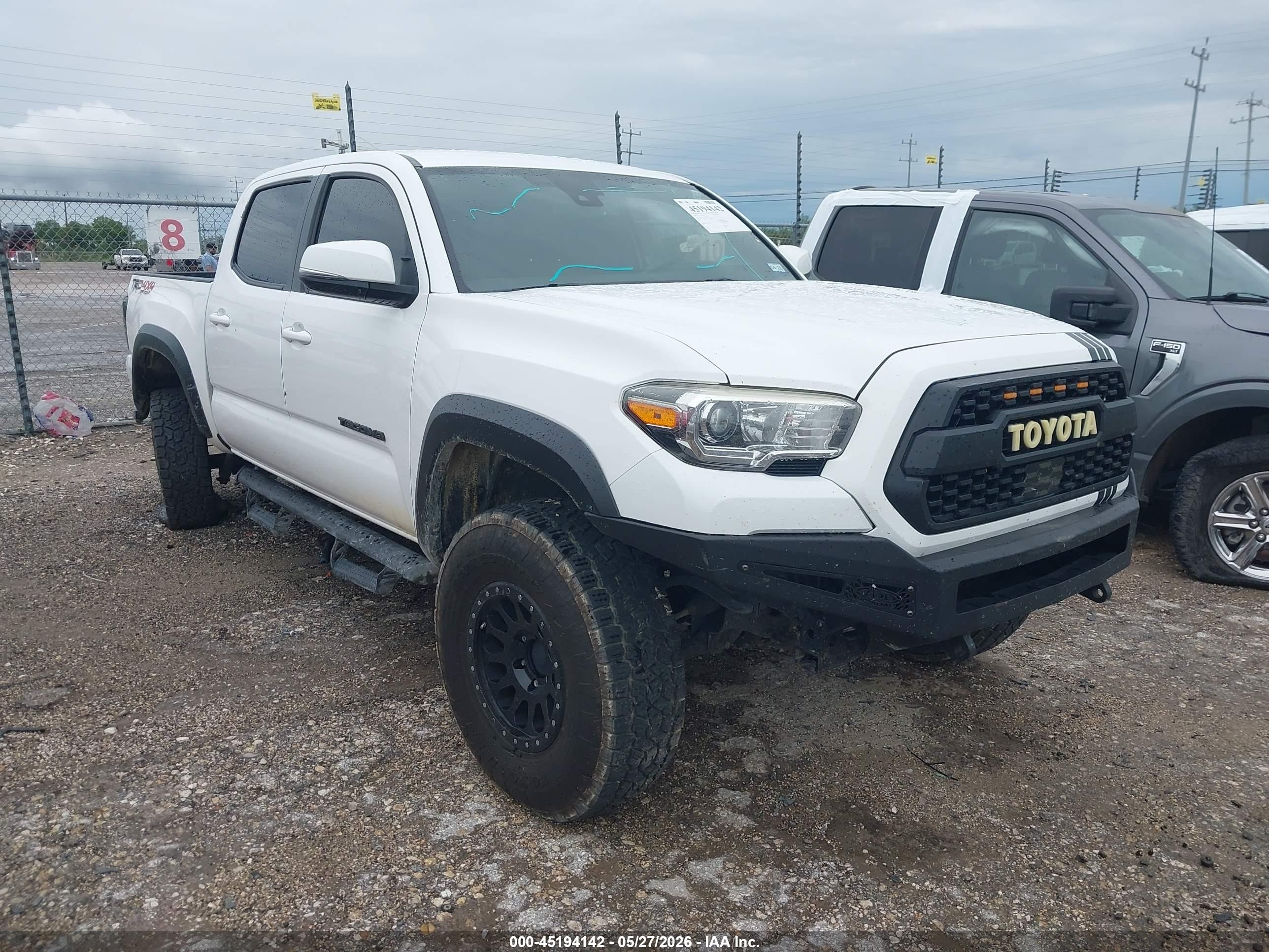 2020 Toyota Tacoma TRD Pro, VIN 5TFCZ5AN0LX233270 — Зад