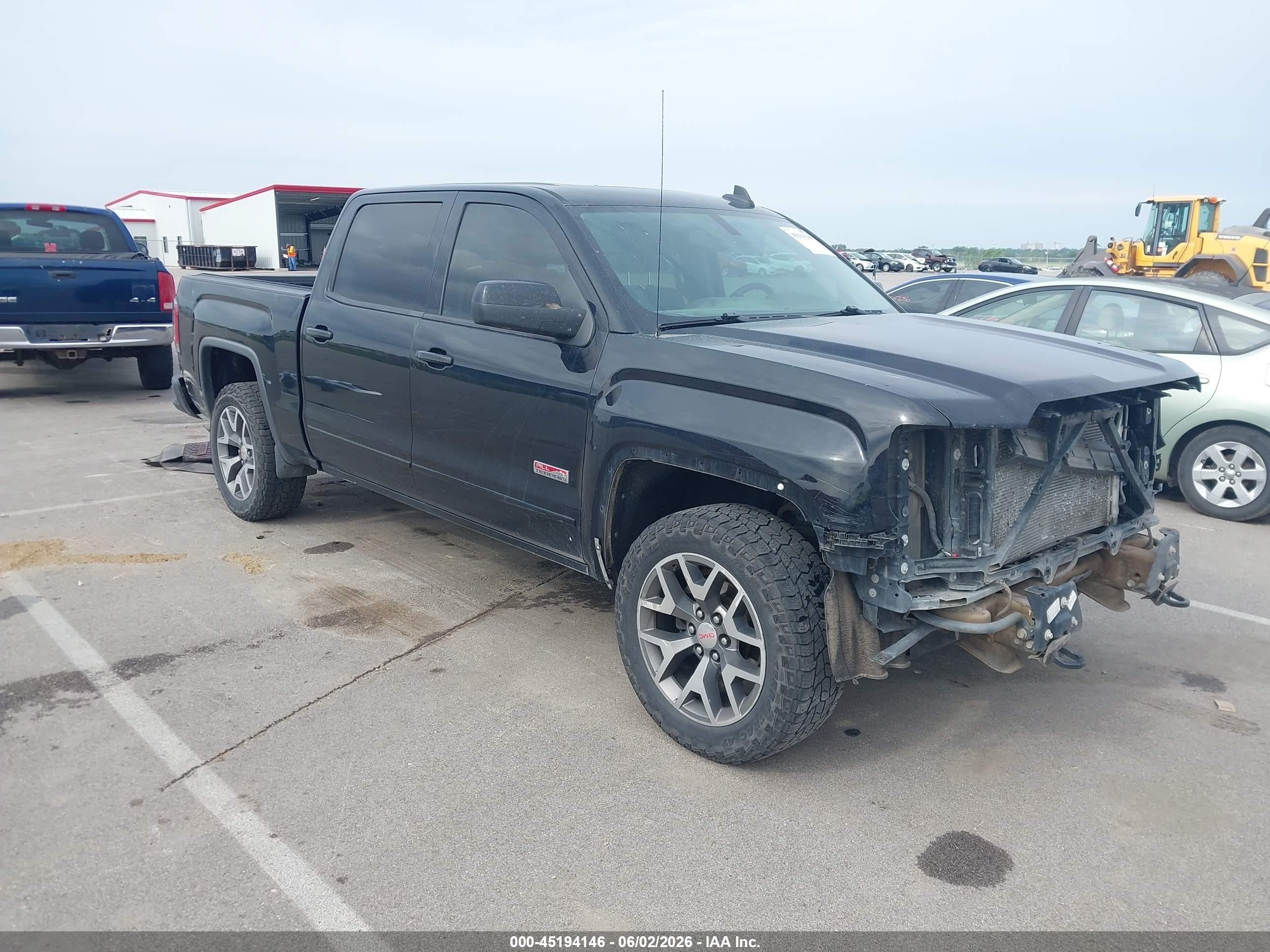 2017 GMC Sierra 1500 SLT, VIN 3GTU2NEC4HG373738 — Front end