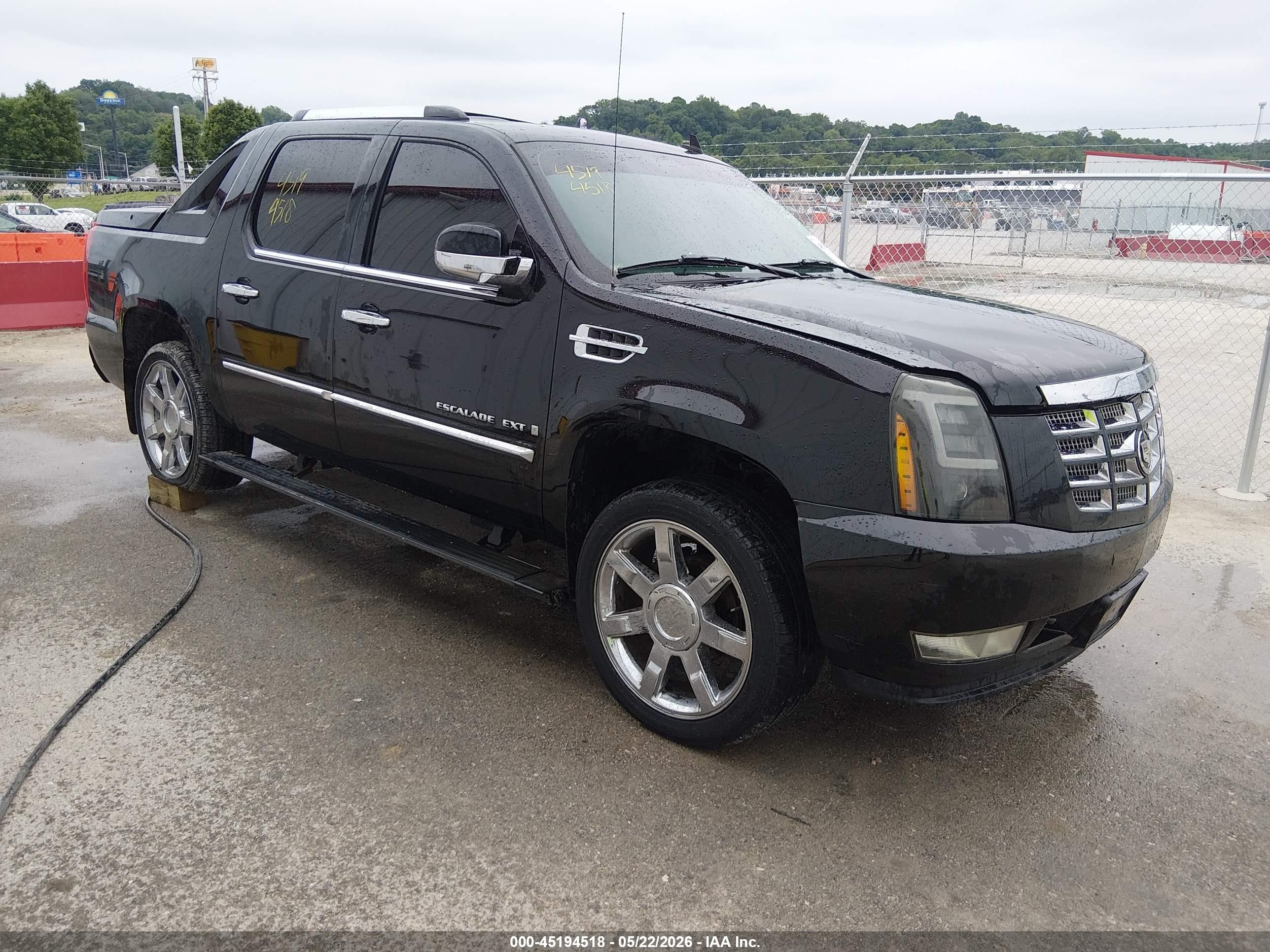 2008 Cadillac Escalade EXT, VIN 3GYFK62888G111620 — Normal wear