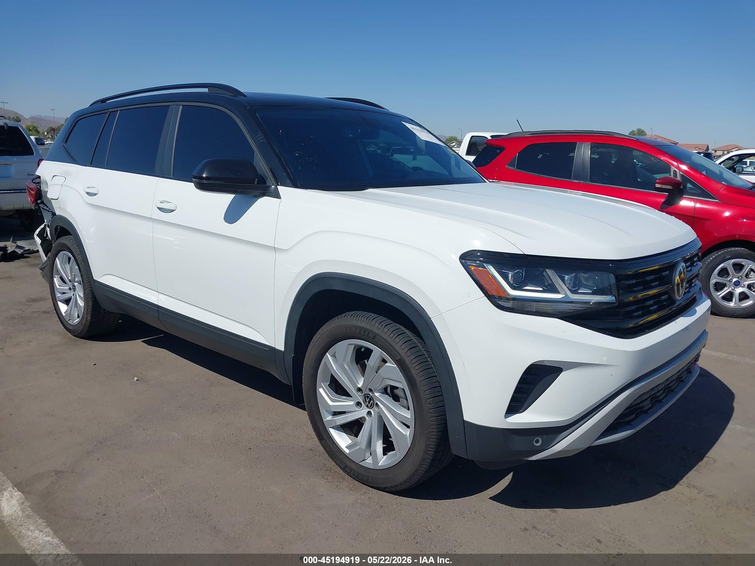 2022 Volkswagen Atlas SE, VIN 1V2KP2CA5NC518369 — Rear end