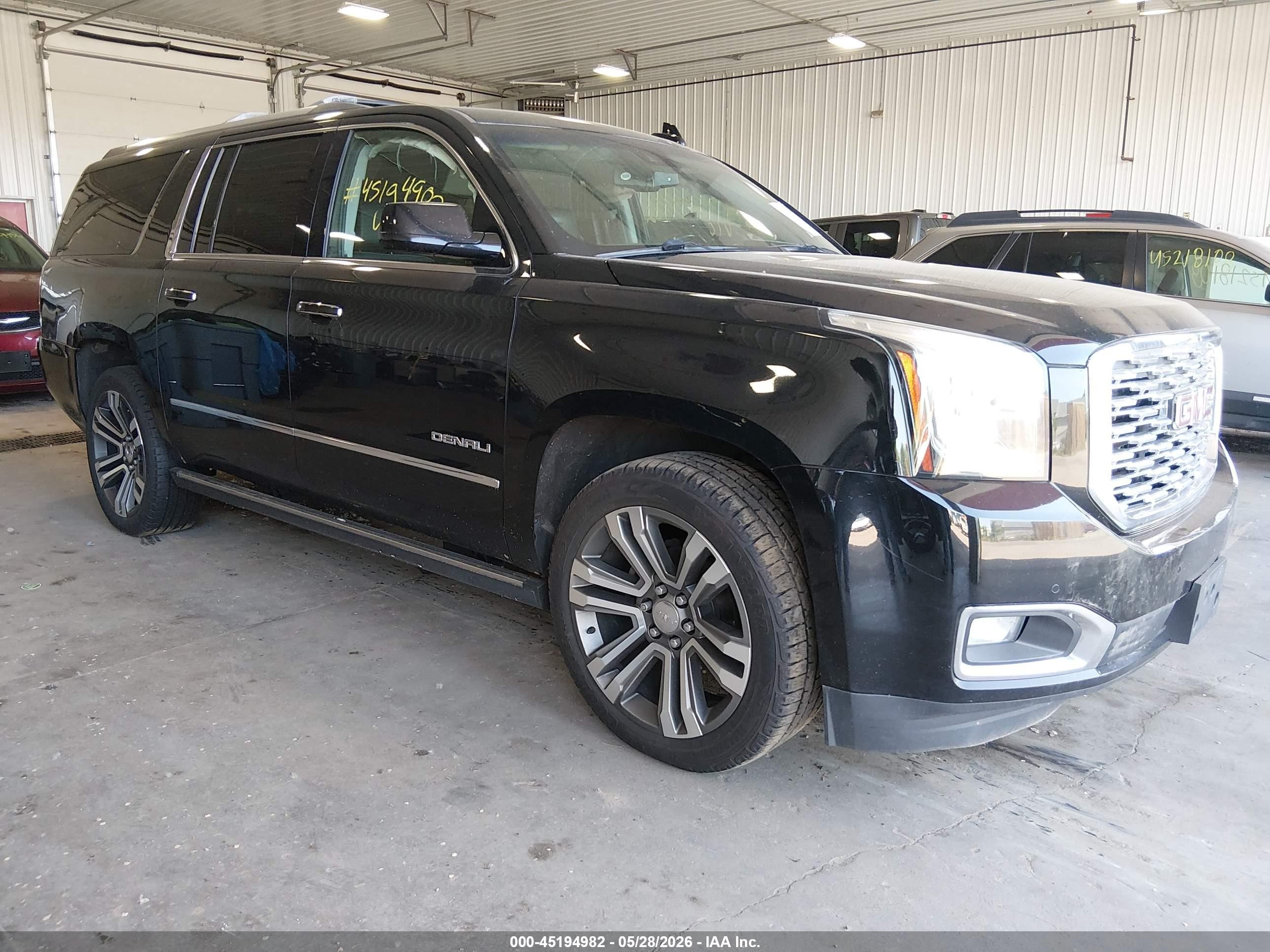 2018 GMC Yukon XL Denali, VIN 1GKS2HKJ9JR229253 — Side