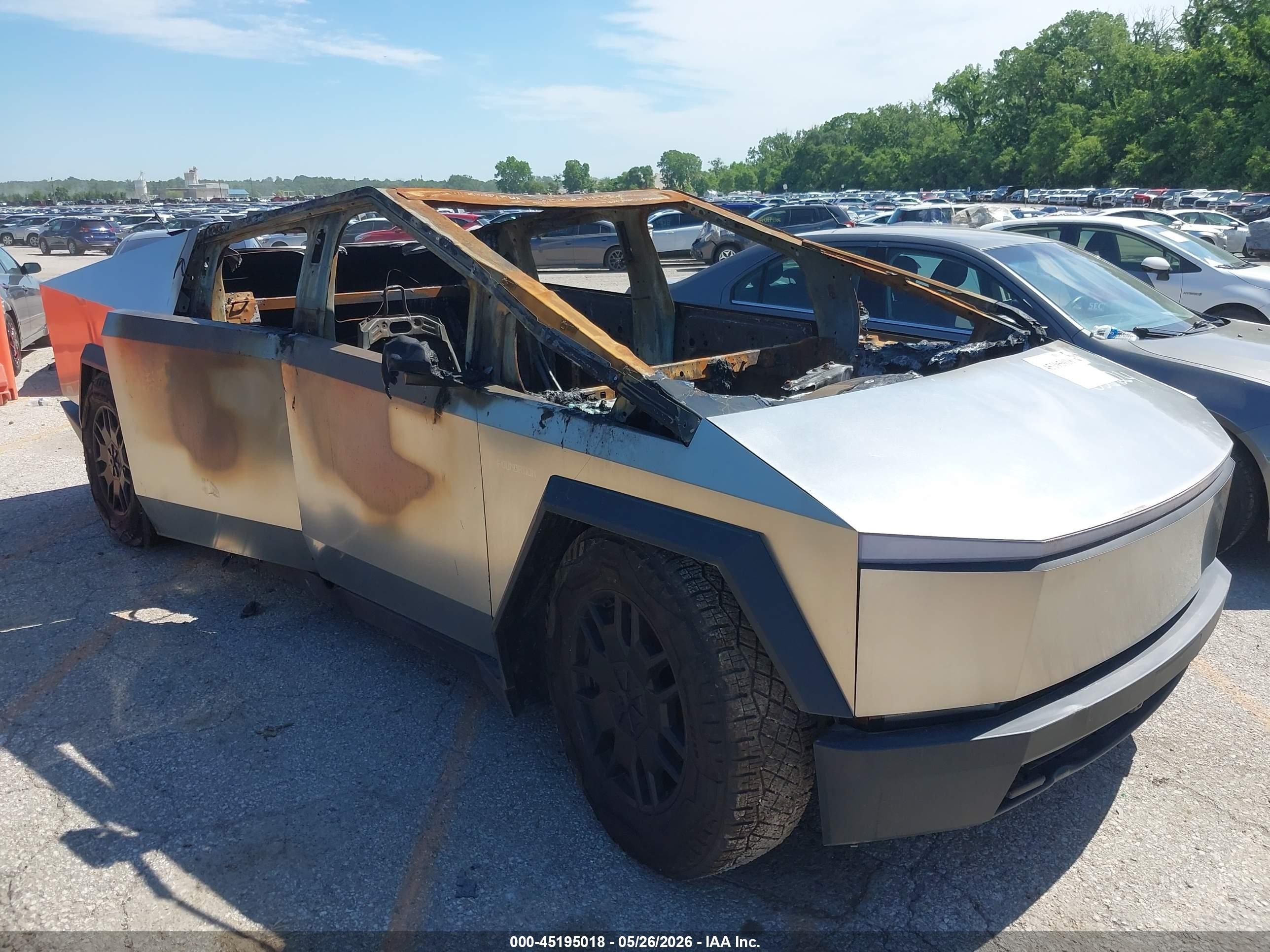 2024 Tesla Cybertruck Cyberbeast, VIN 7G2CEHEE6RA036124 — Interior fire