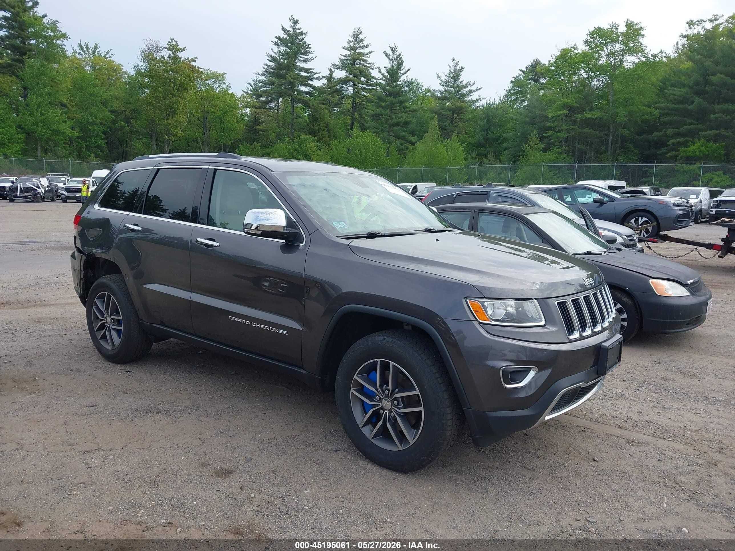 2016 Jeep Grand Cherokee Limited, VIN 1C4RJFBG9GC357123 — Rear end