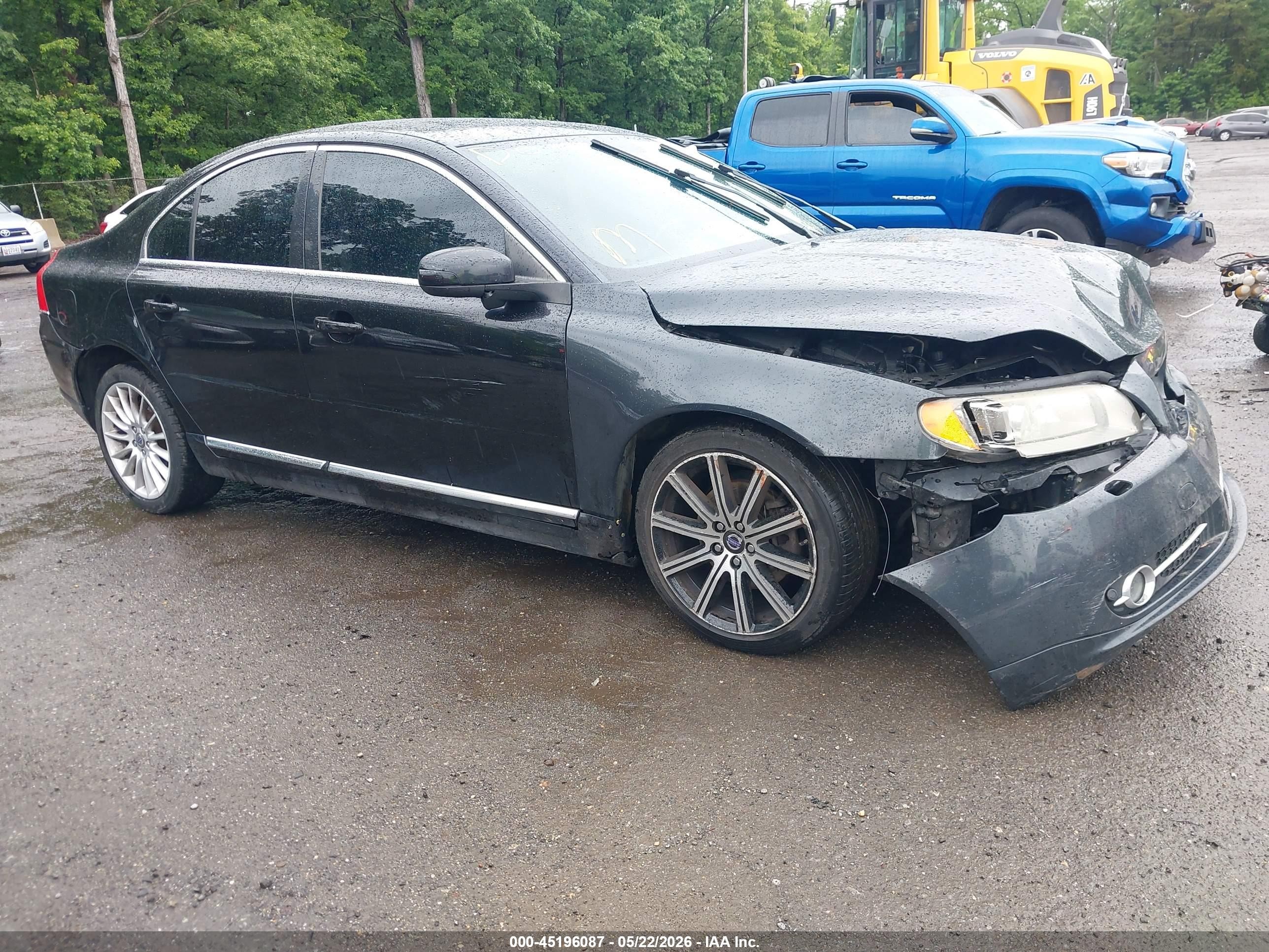 2011 Volvo S80 3.0L Turbo, VIN YV1902AH0B1141987 — Перед