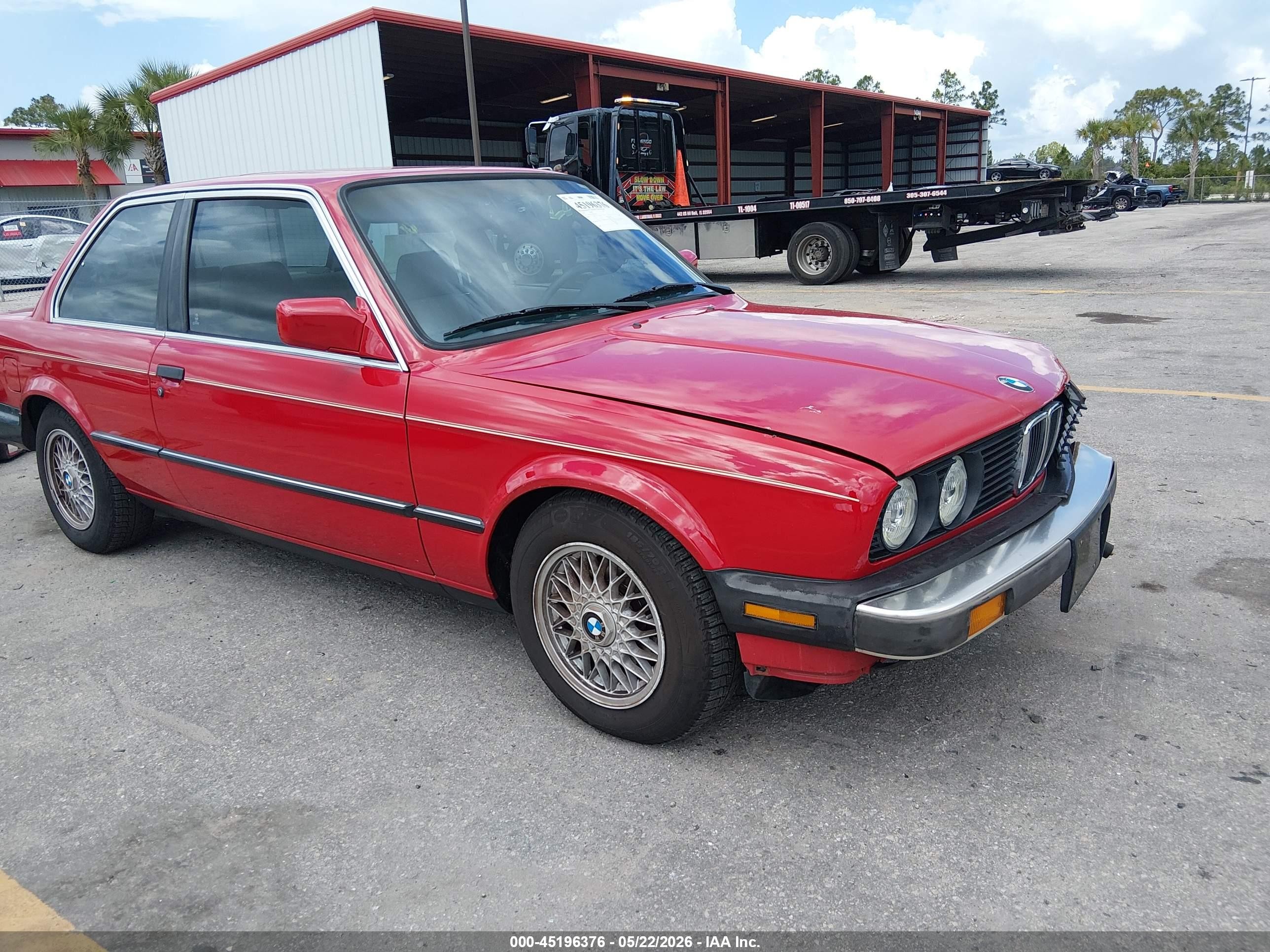 1987 BMW 3 Series, VIN WBAAA1304H2323015 — Front end