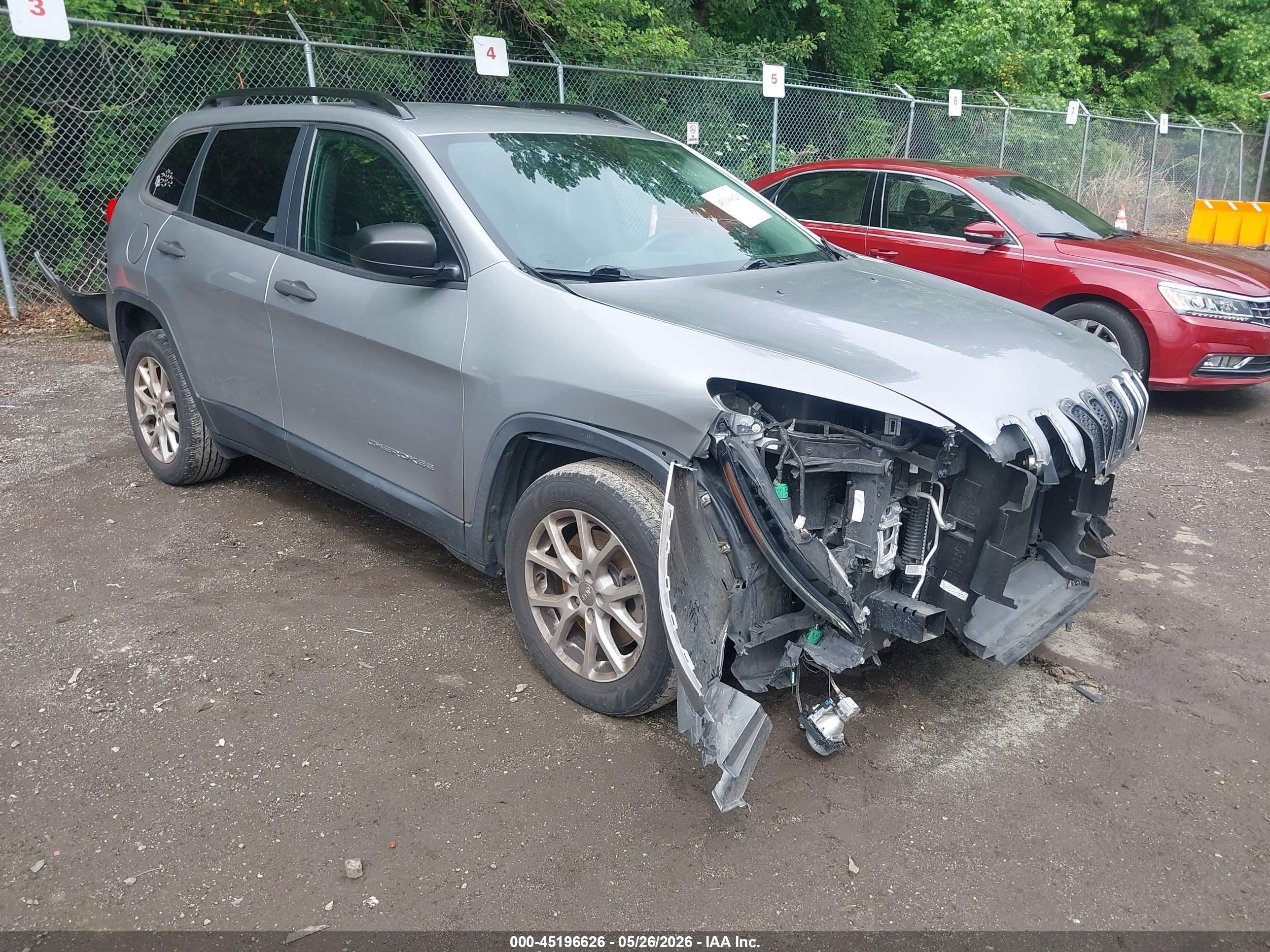 2017 Jeep Cherokee Sport, VIN 1C4PJLAB0HW540969 — Front end