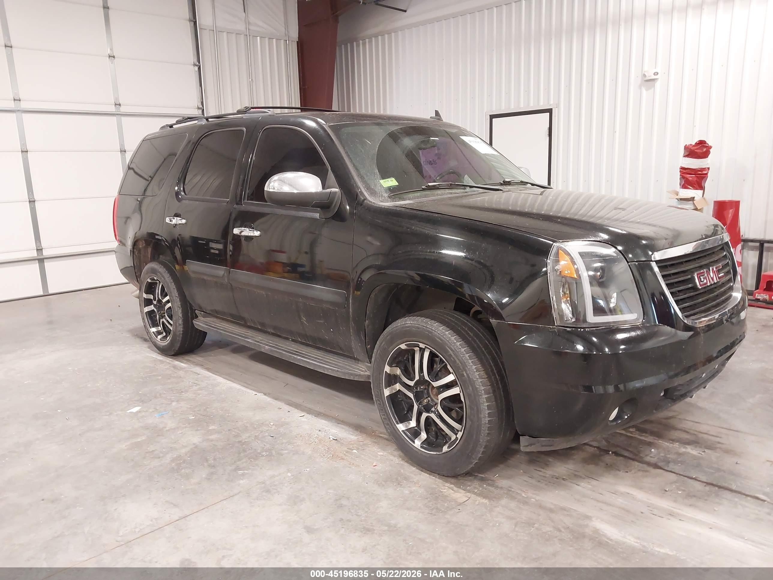 2007 GMC Yukon SLT, VIN 1GKFK130X7R383896 — Side