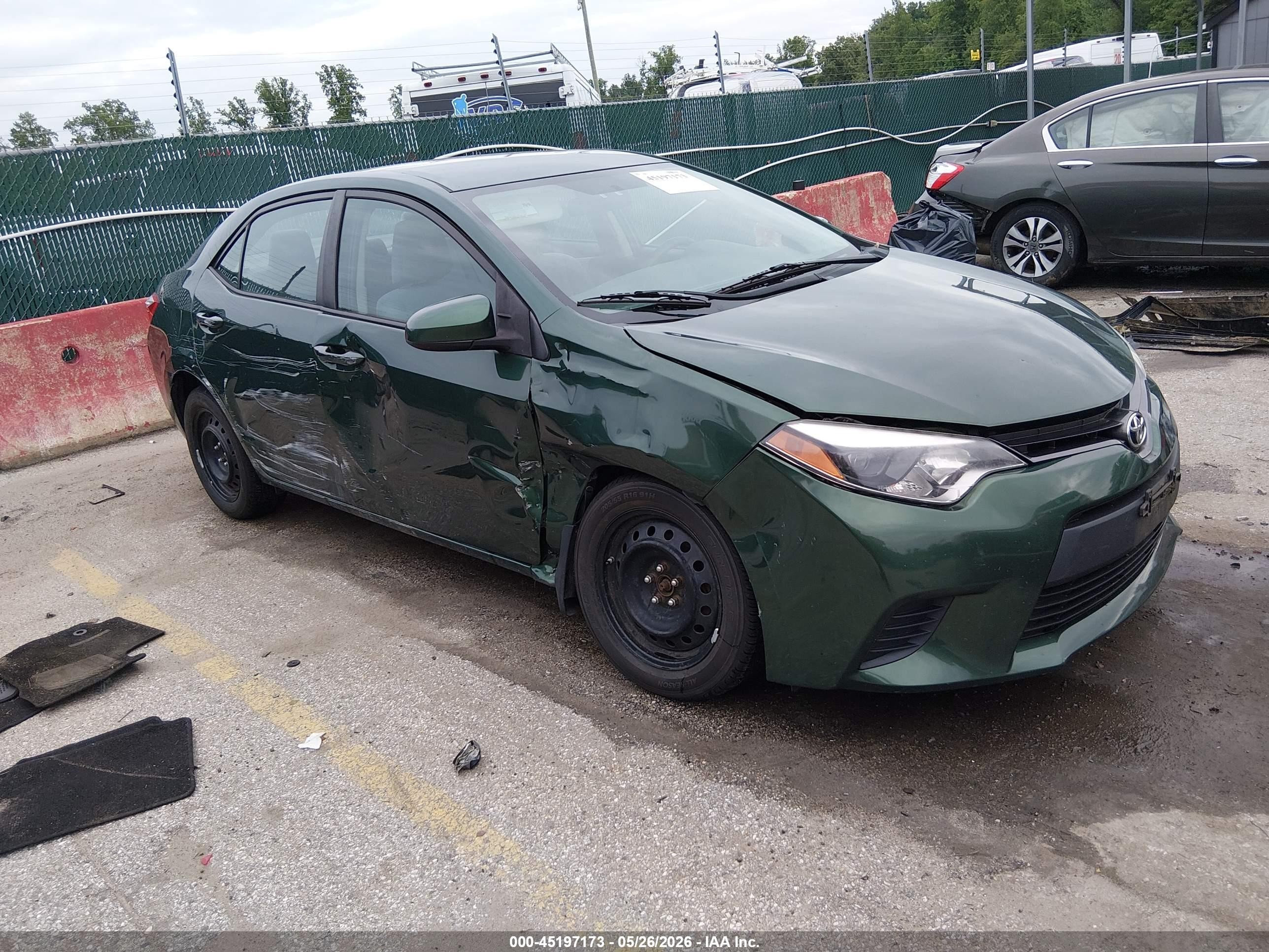 2014 Toyota Corolla L, VIN 2T1BURHE5EC042582 — Front end