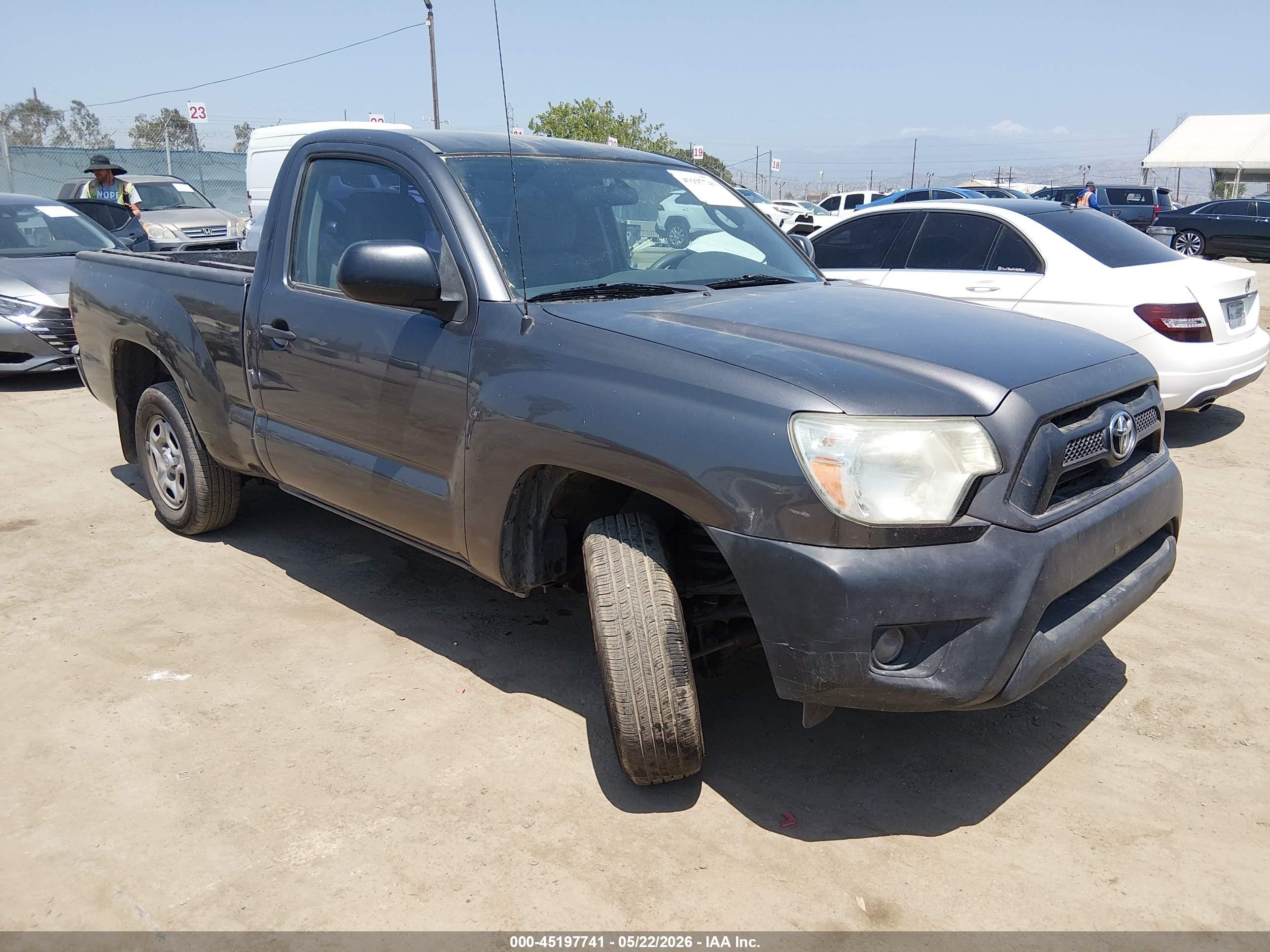 2014 Toyota Tacoma, VIN 5TFNX4CN0EX032736 — Undercarriage