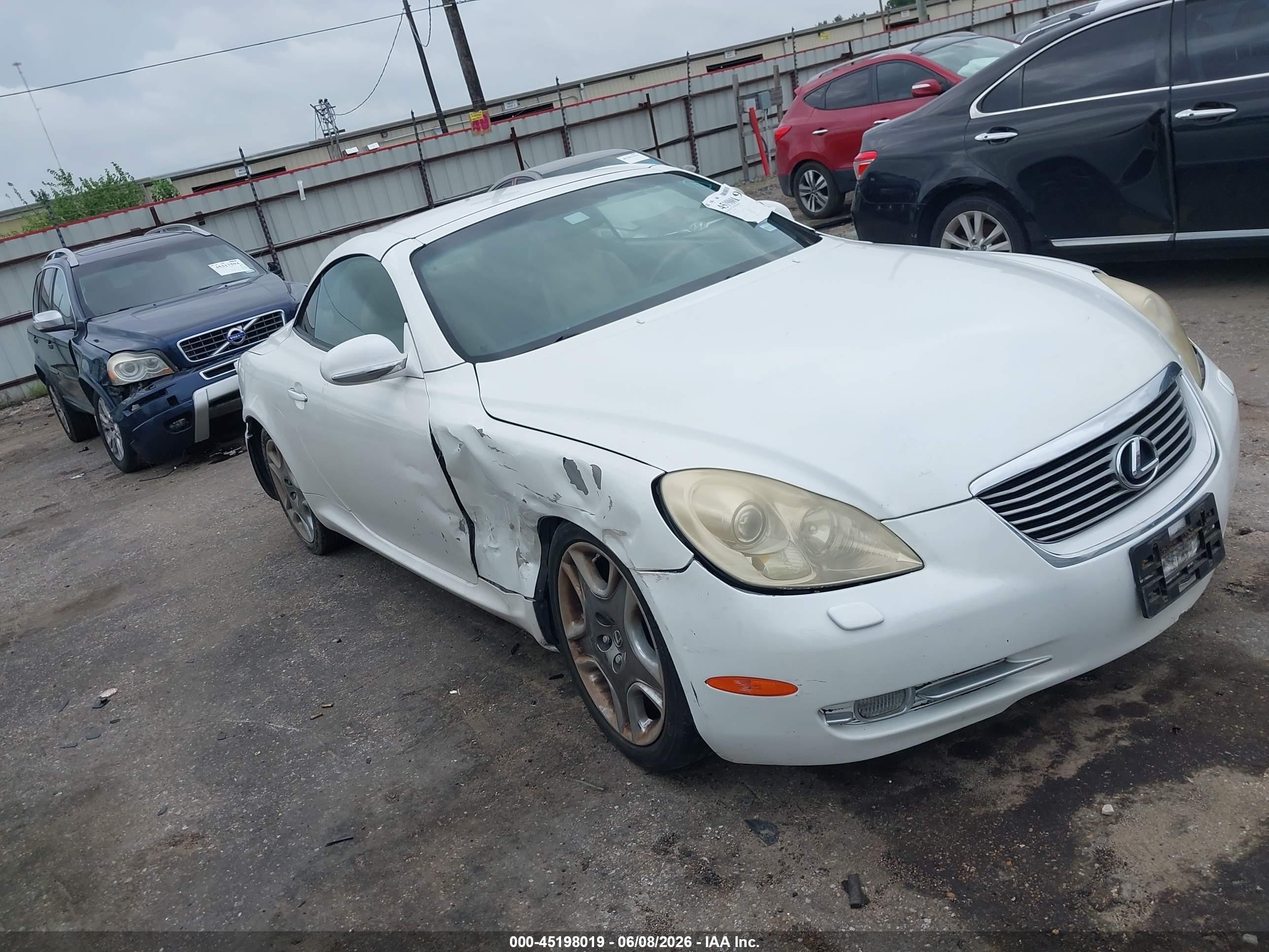 2008 Lexus SC 430, VIN JTHFN45Y789019555 — Front end