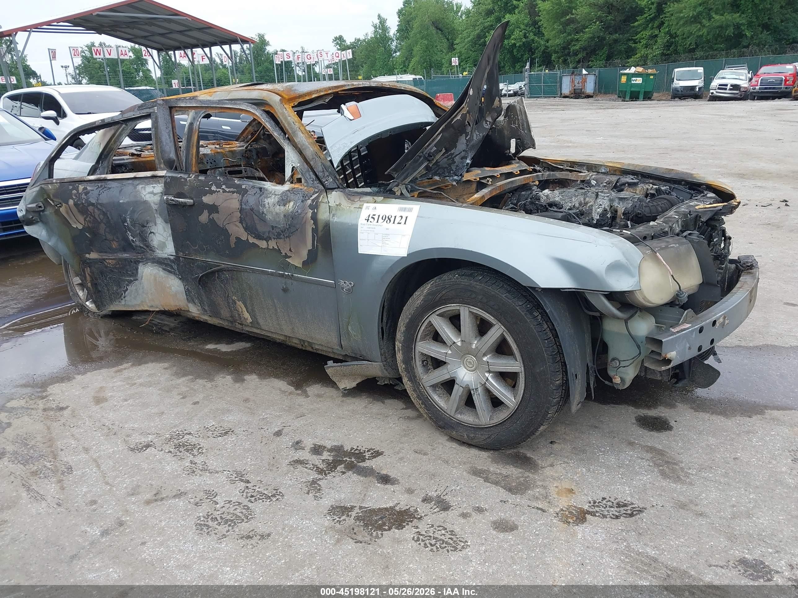 2007 Chrysler 300 C, VIN 2C3LA63H57H855690 — Burn