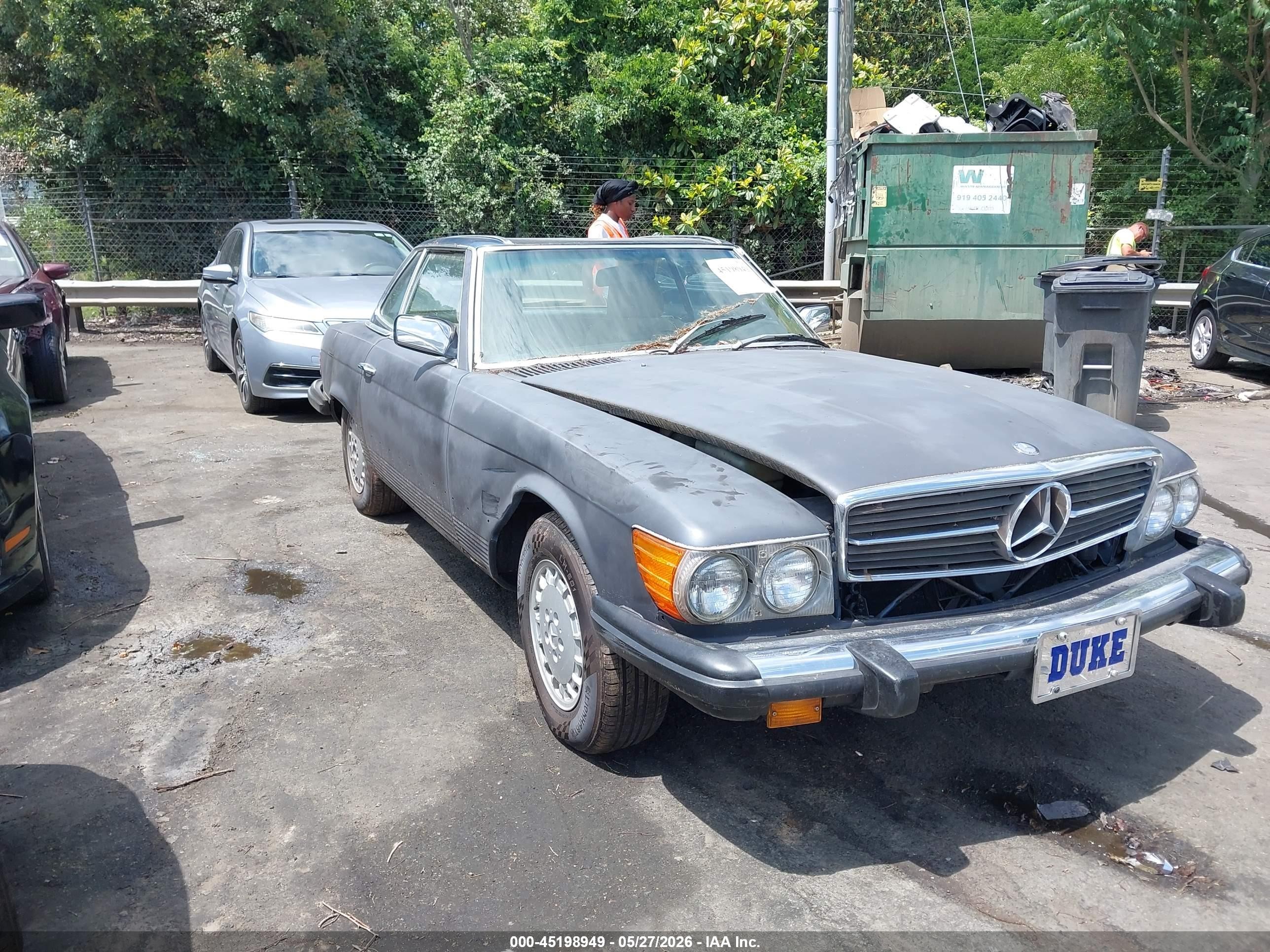 1984 Mercedes-Benz 380 SL, VIN WDBBA45A0EA001115 — Normal wear