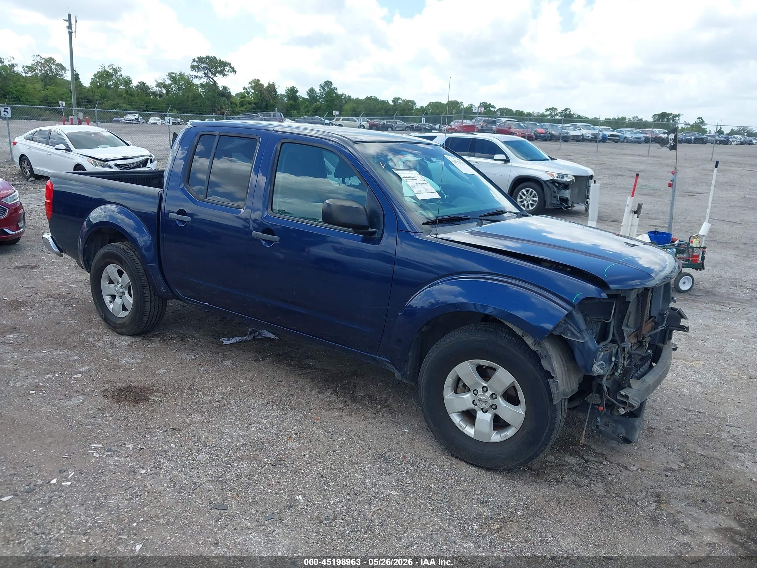 2011 Nissan Frontier SV, VIN 1N6AD0ER0BC415852 — Front end