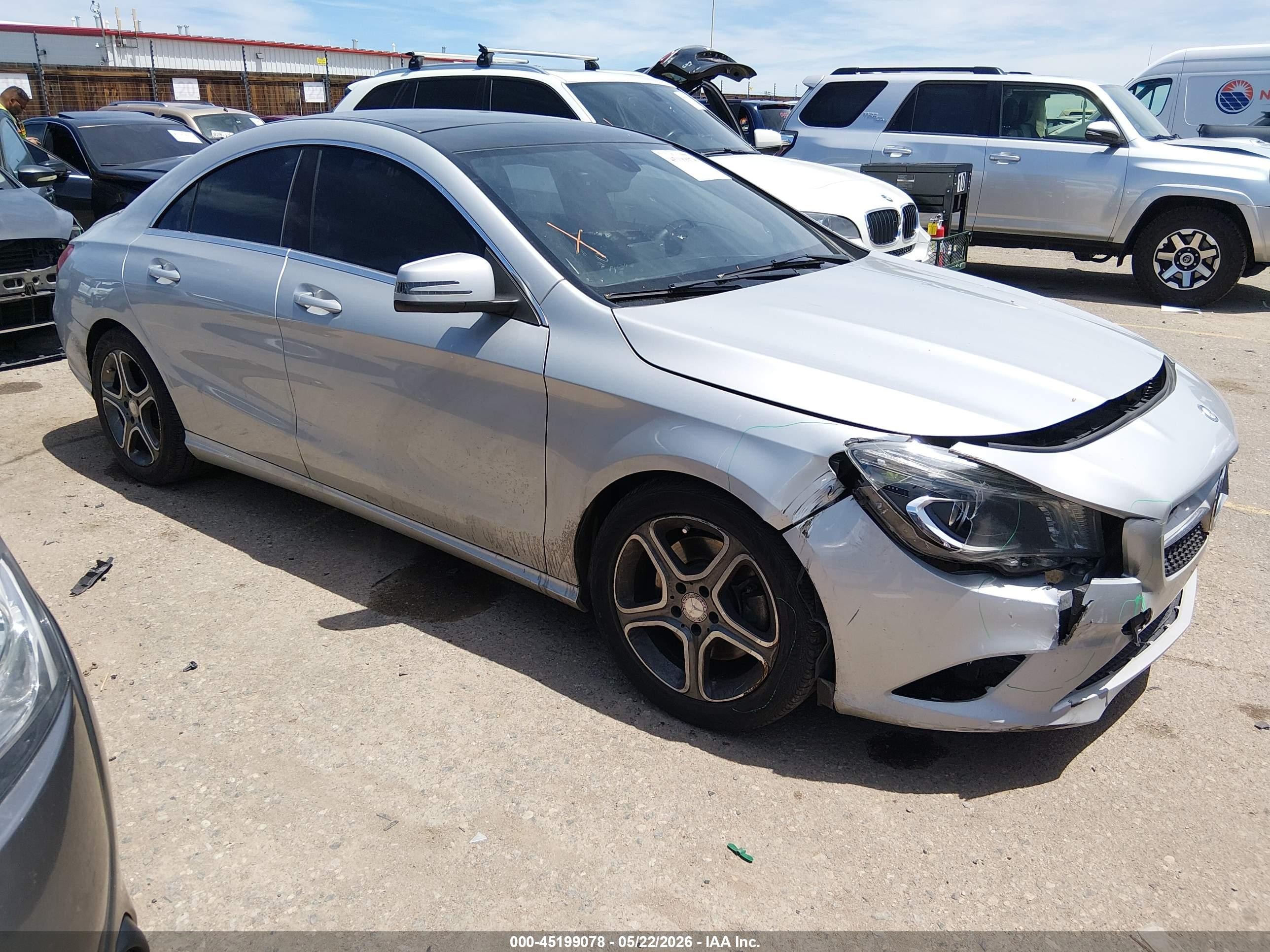 2014 Mercedes-Benz CLA 250, VIN WDDSJ4GB7EN072558 — Перед