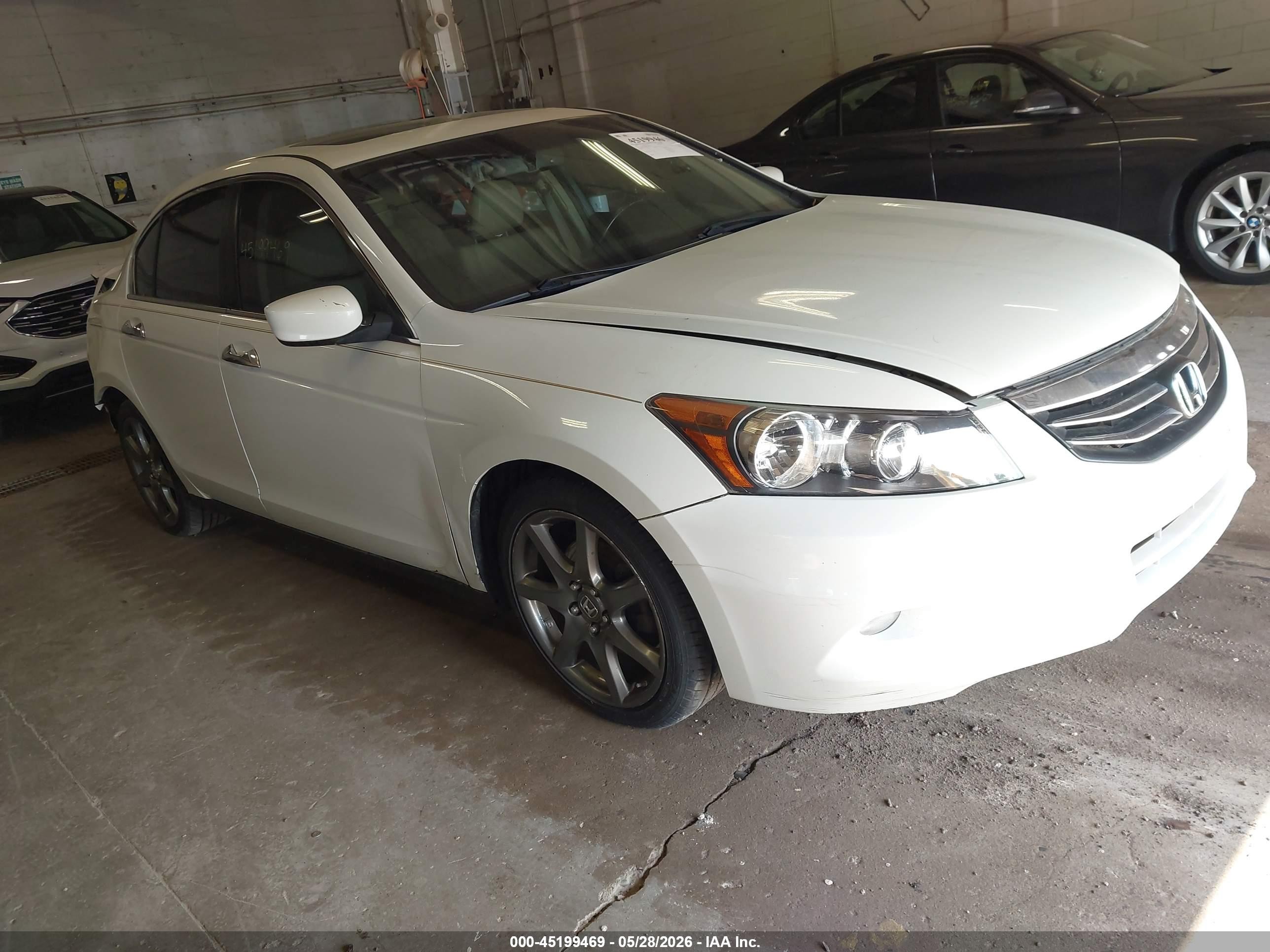 2011 Honda Accord EX-L, VIN 1HGCP3F80BA009562 — Rear end
