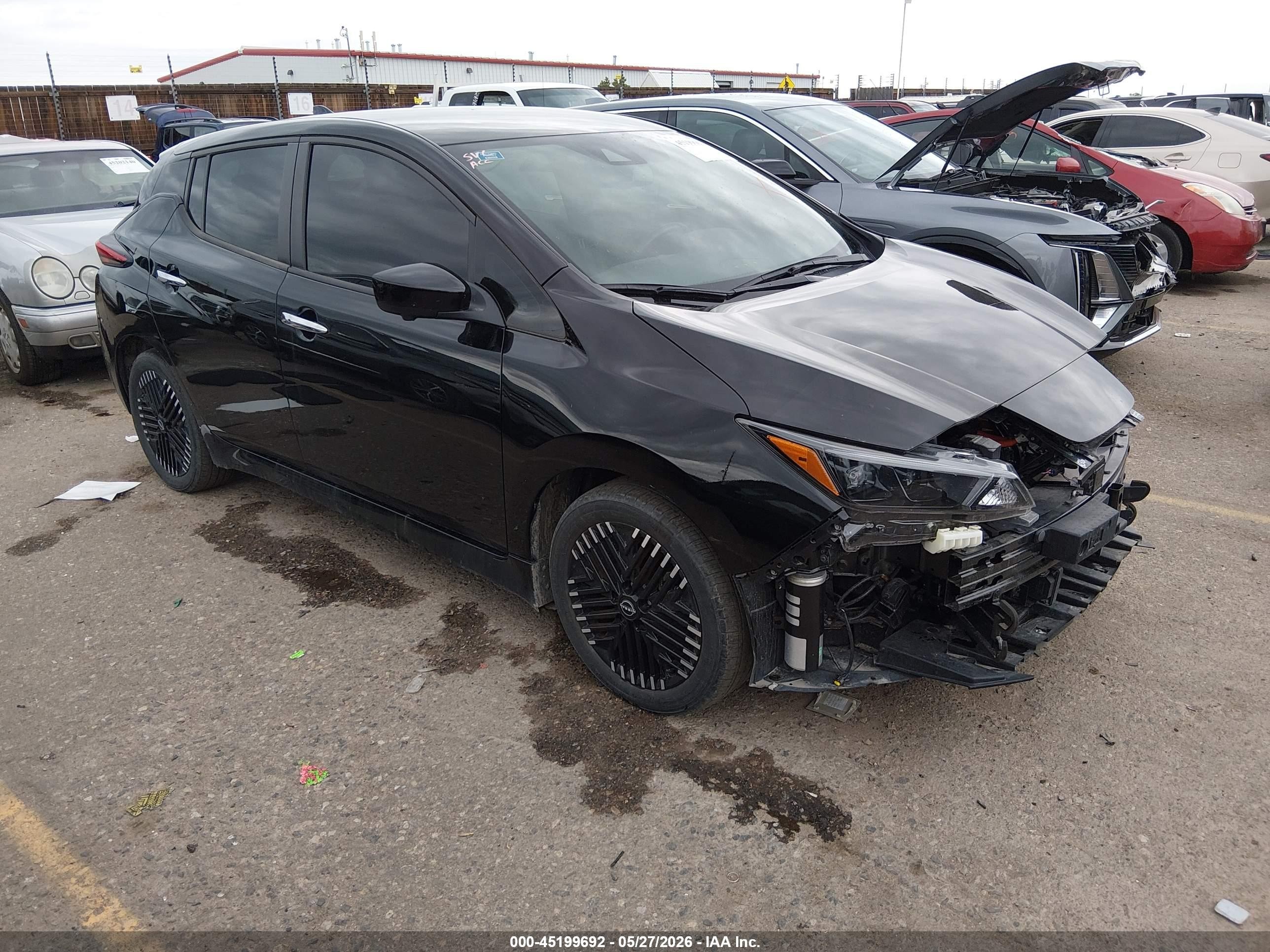 2025 Nissan LEAF SV Plus, VIN 1N4CZ1CV8SC558038 — Перед