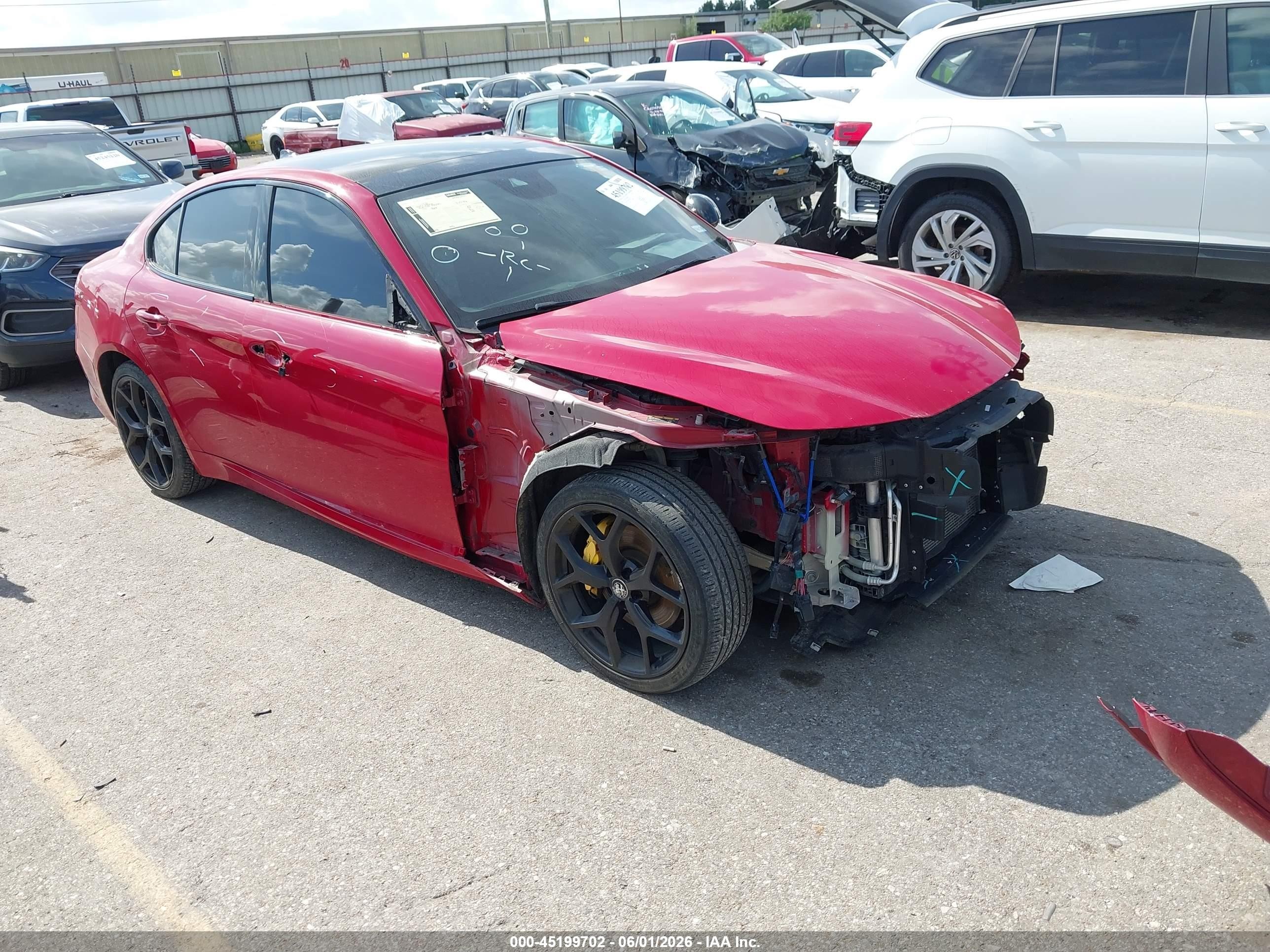 2020 Alfa Romeo Giulia, VIN ZARFANAN8L7633331 — Front end