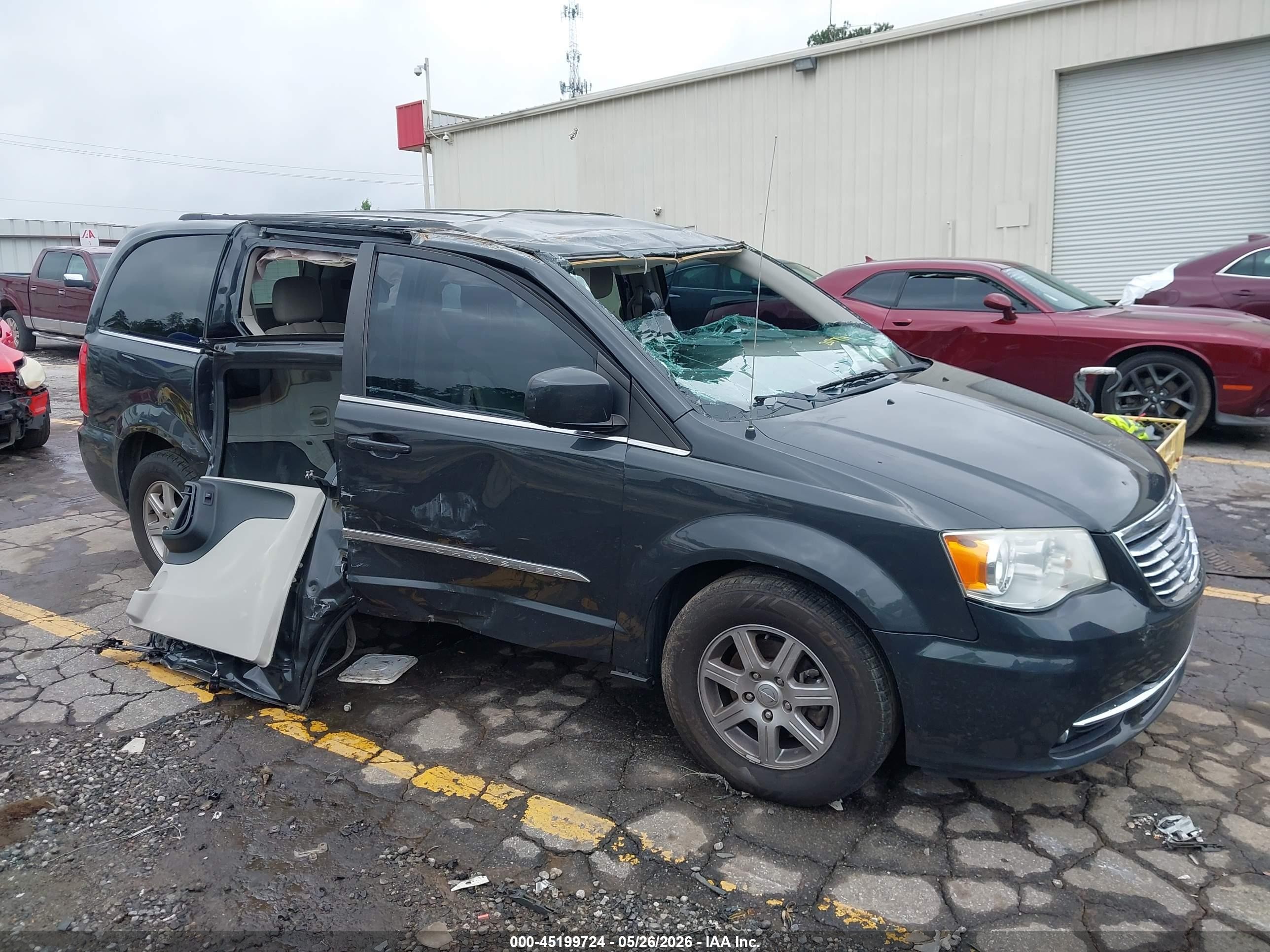 2012 Chrysler Town & Country Touring, VIN 2C4RC1BGXCR207794 — Крыша