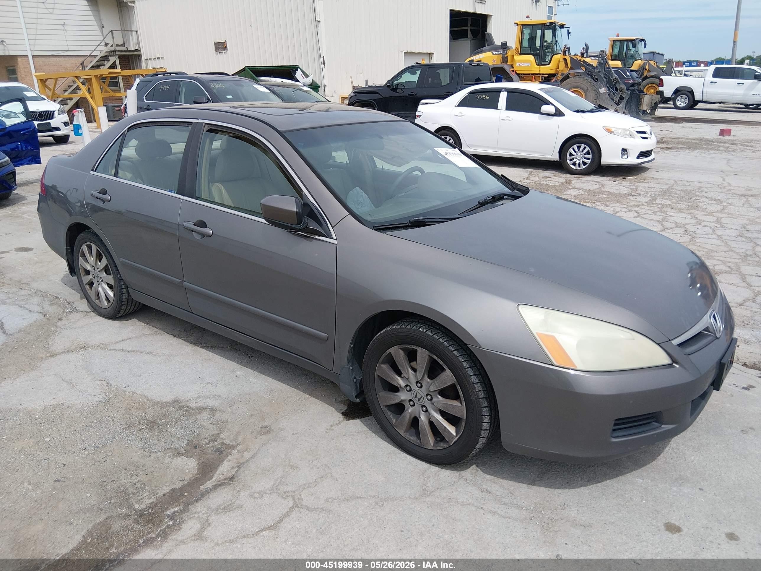 2007 Honda Accord EX-L, VIN 1HGCM66577A103901 — Side