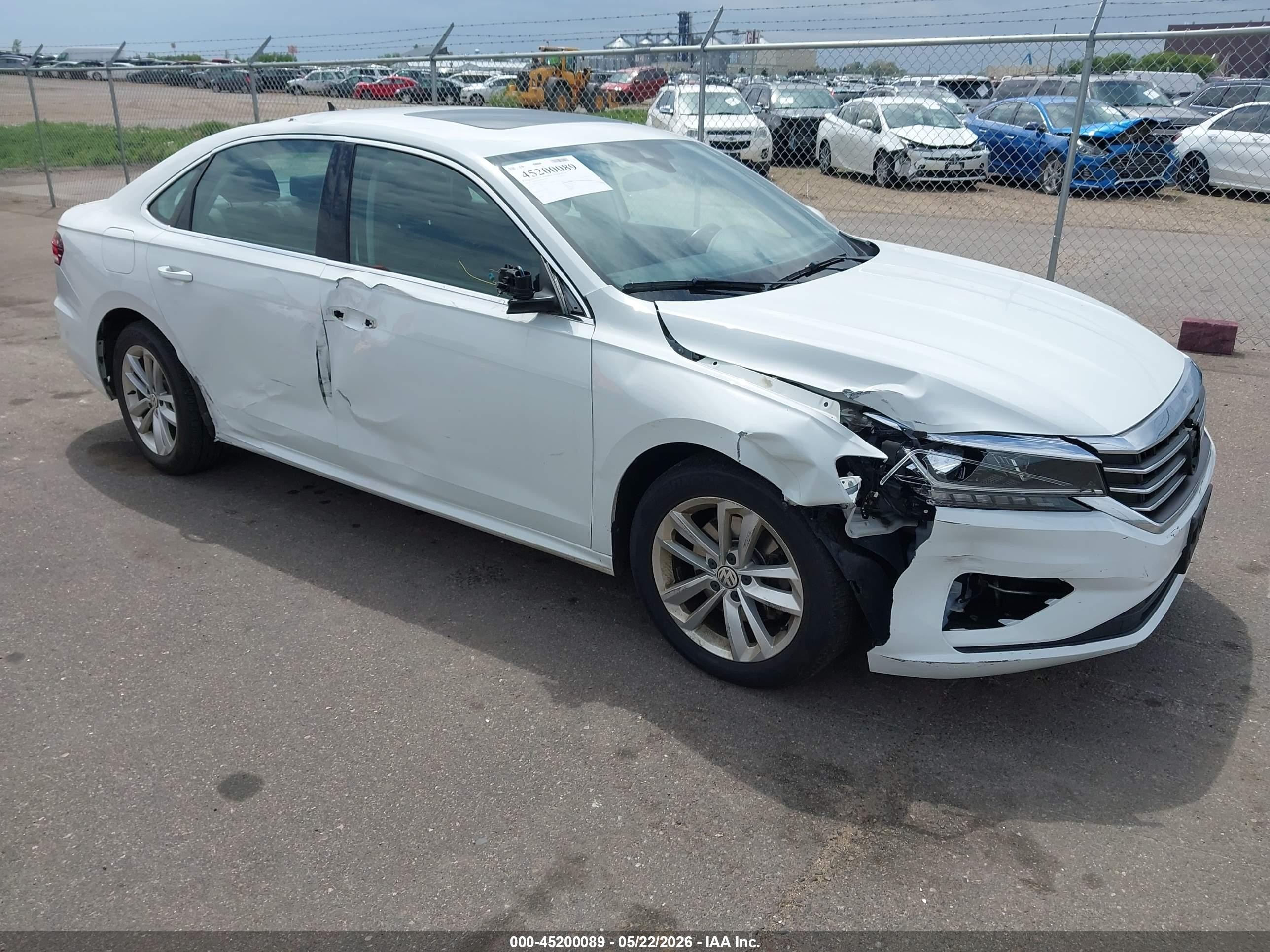 2020 Volkswagen Passat SE, VIN 1VWWA7A30LC006311 — Side