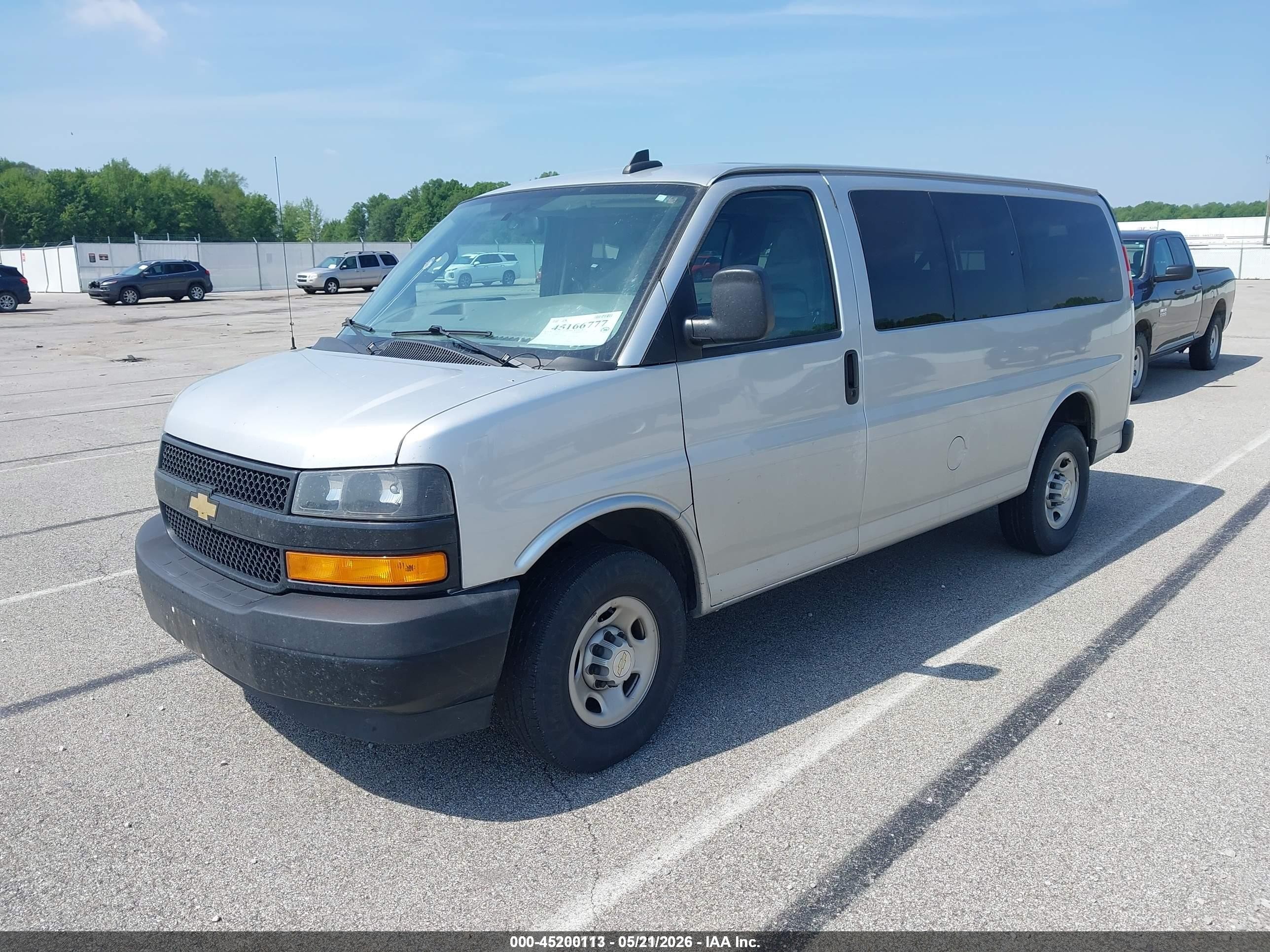 2023 Chevrolet Express Passenger LS, VIN 1GAWGEFP2P1106566 — Normal wear