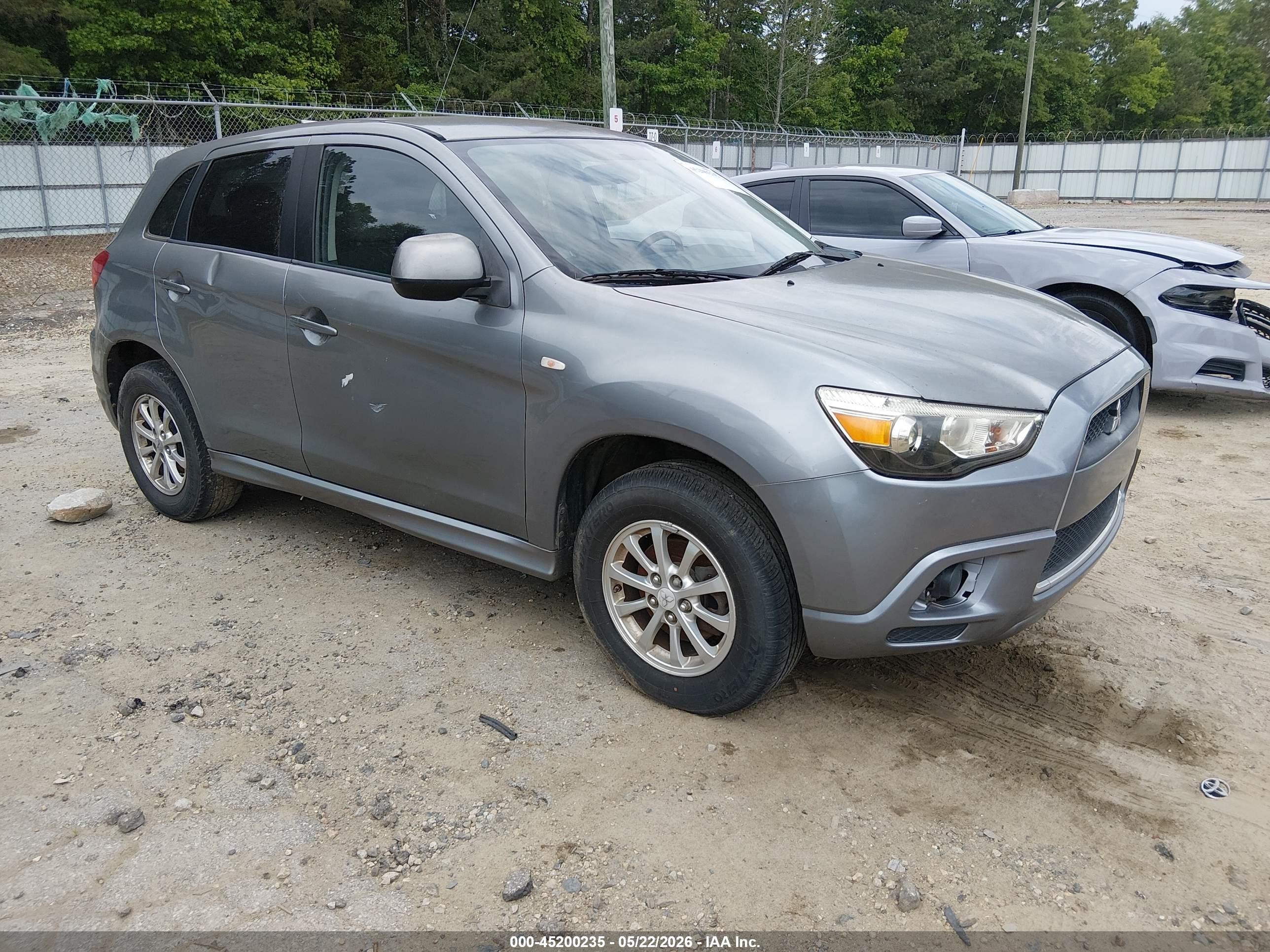 2011 Mitsubishi Outlander ES, VIN JA4AP3AU6BZ012116 — Normal wear