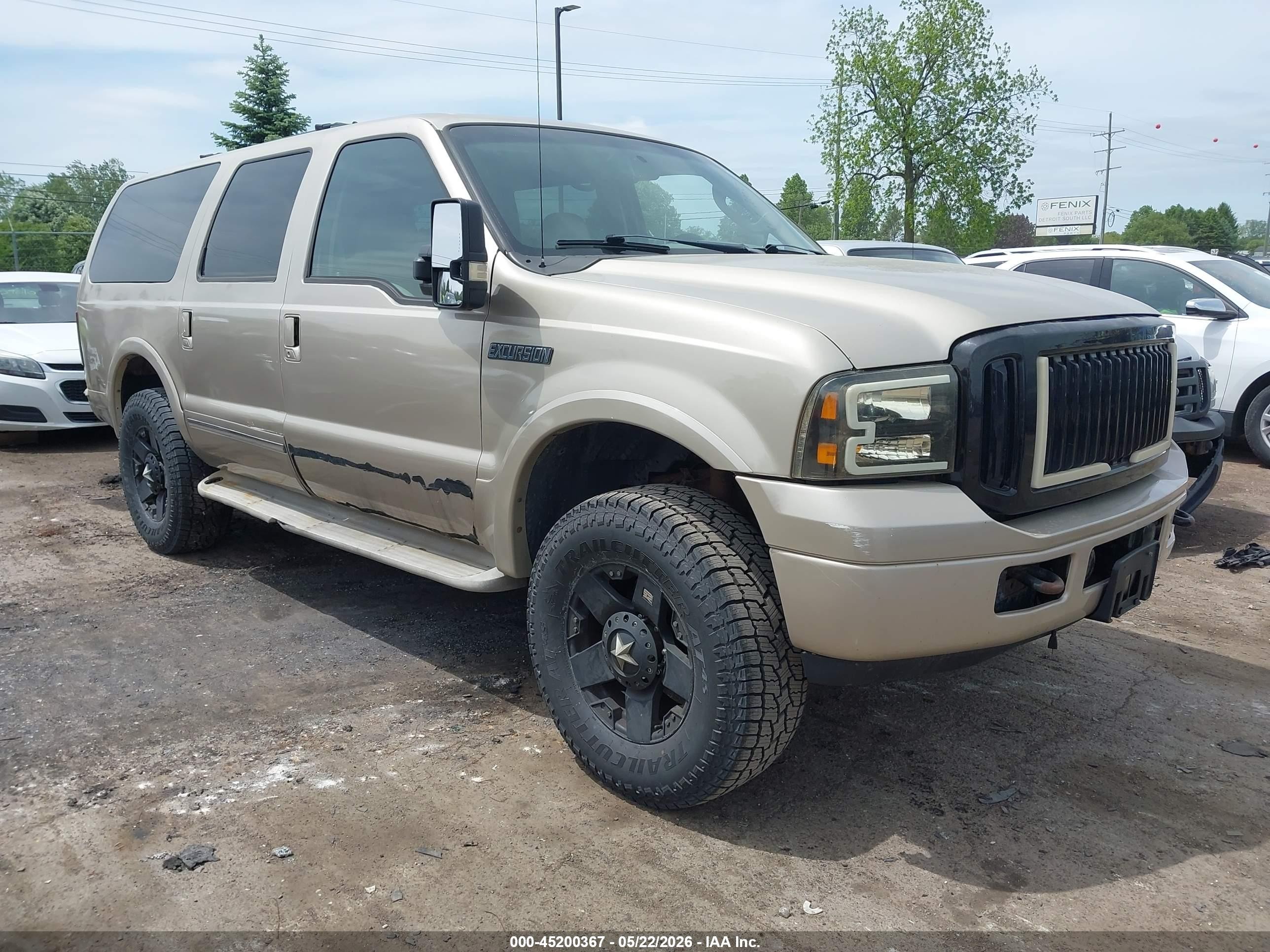 2005 Ford Excursion Limited, VIN 1FMNU43S65ED42461 — Normal wear