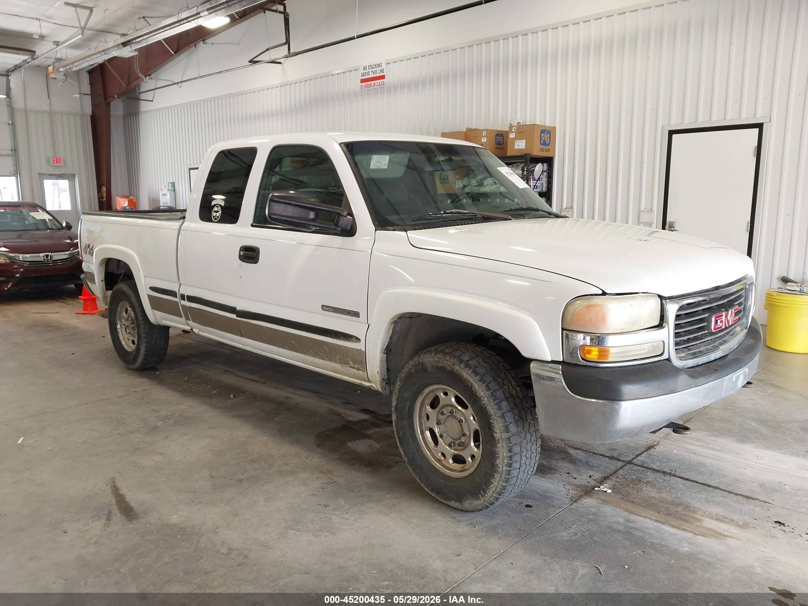 2000 GMC Sierra 2500 SLE, VIN 1GTGK29U5YZ217724 — Бок